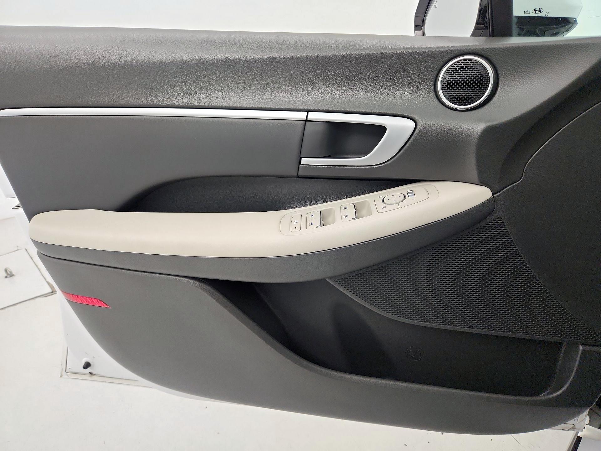 Thumbnail: 2025 Hyundai Sonata - 12