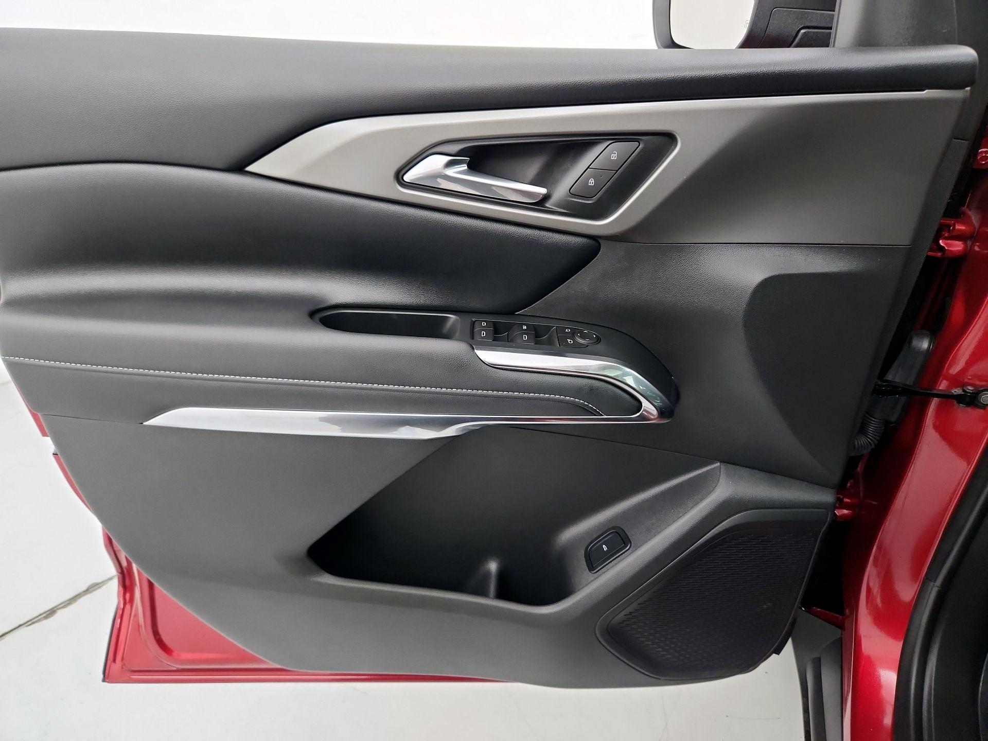 Thumbnail: 2025 Chevrolet Traverse - 12