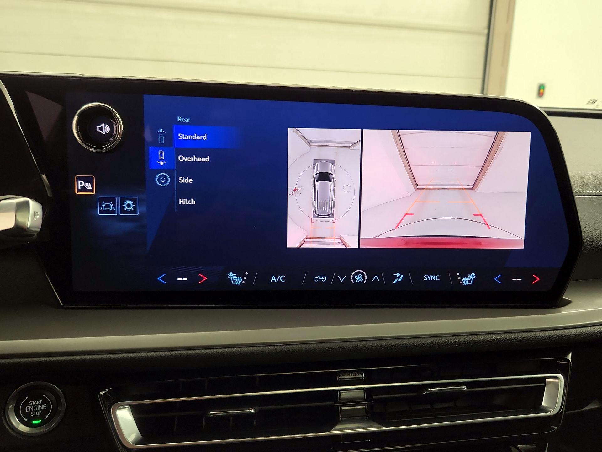 Thumbnail: 2025 Chevrolet Traverse - 15