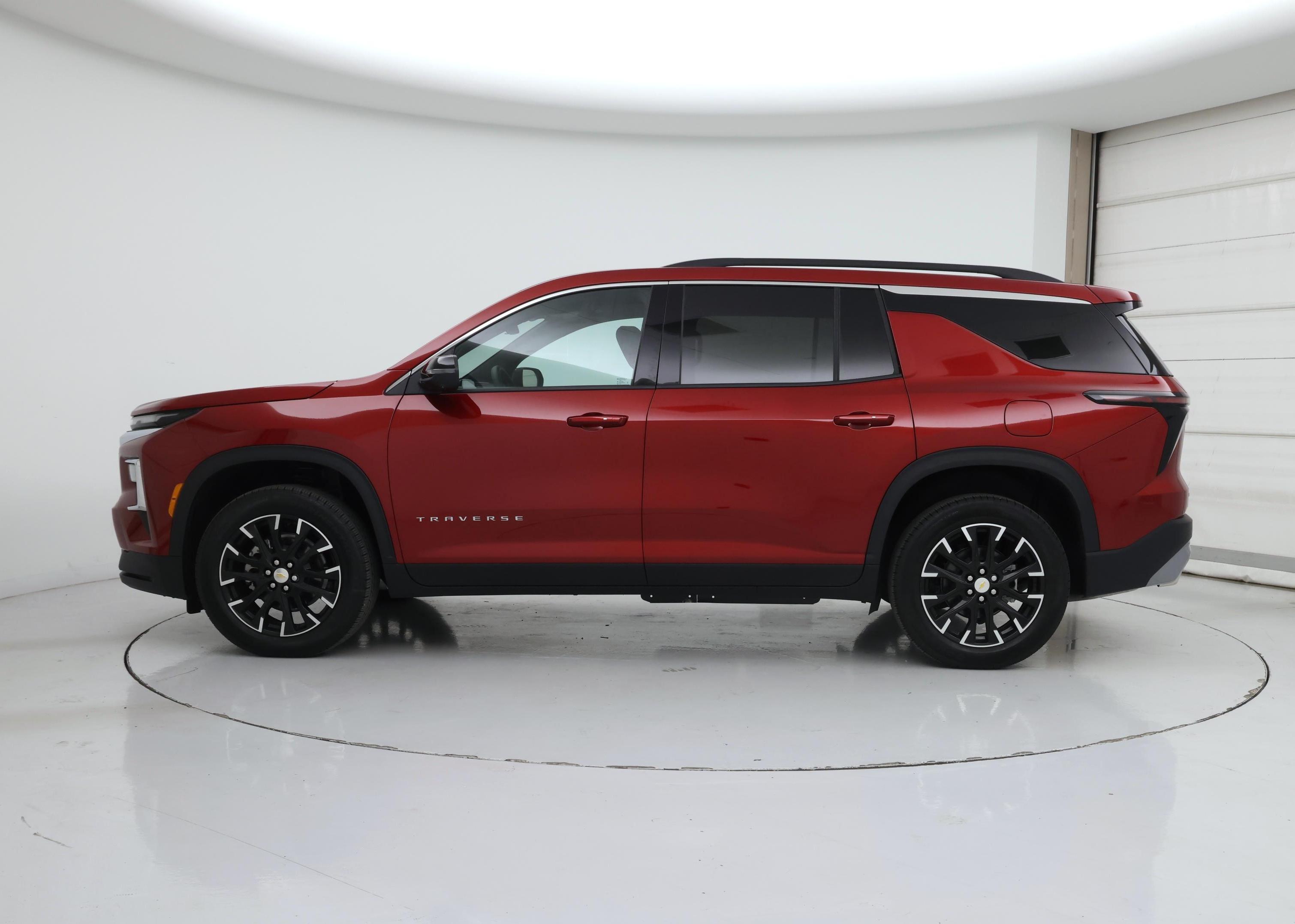 Thumbnail: 2025 Chevrolet Traverse - 3