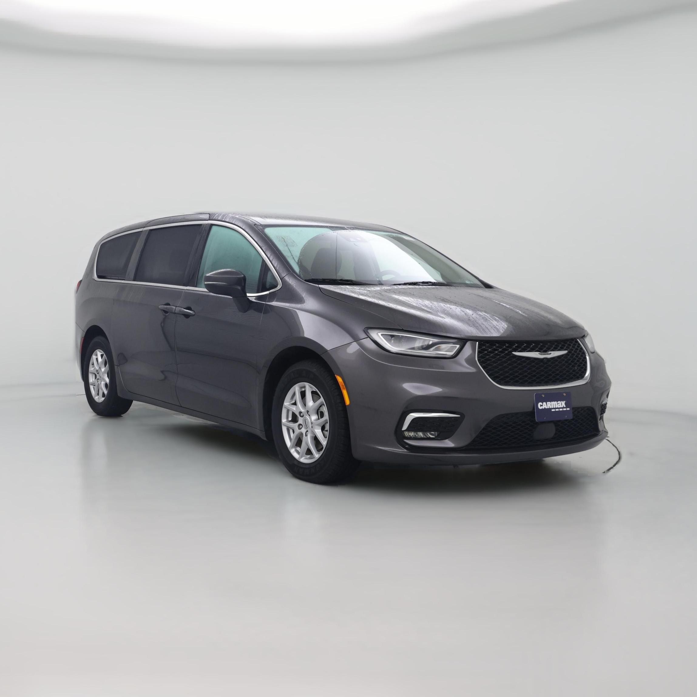 Thumbnail: 2023 Chrysler Pacifica - 1