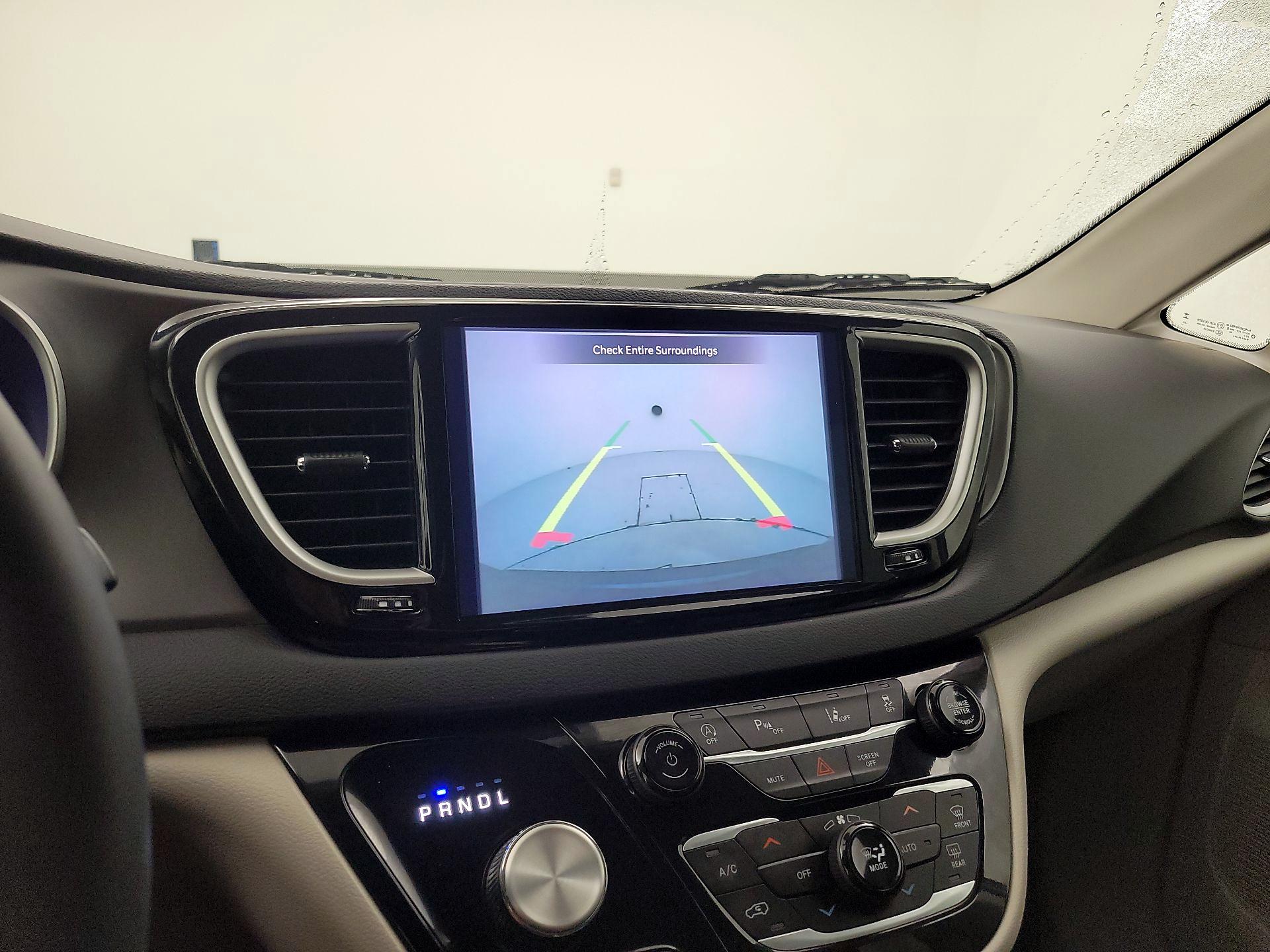 Thumbnail: 2023 Chrysler Pacifica - 14