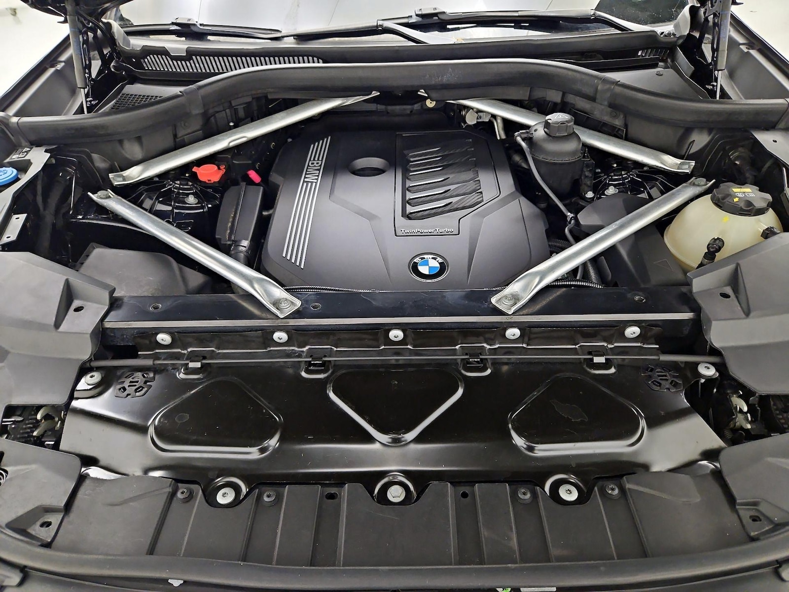 2020 BMW X5 40i - Photo 24