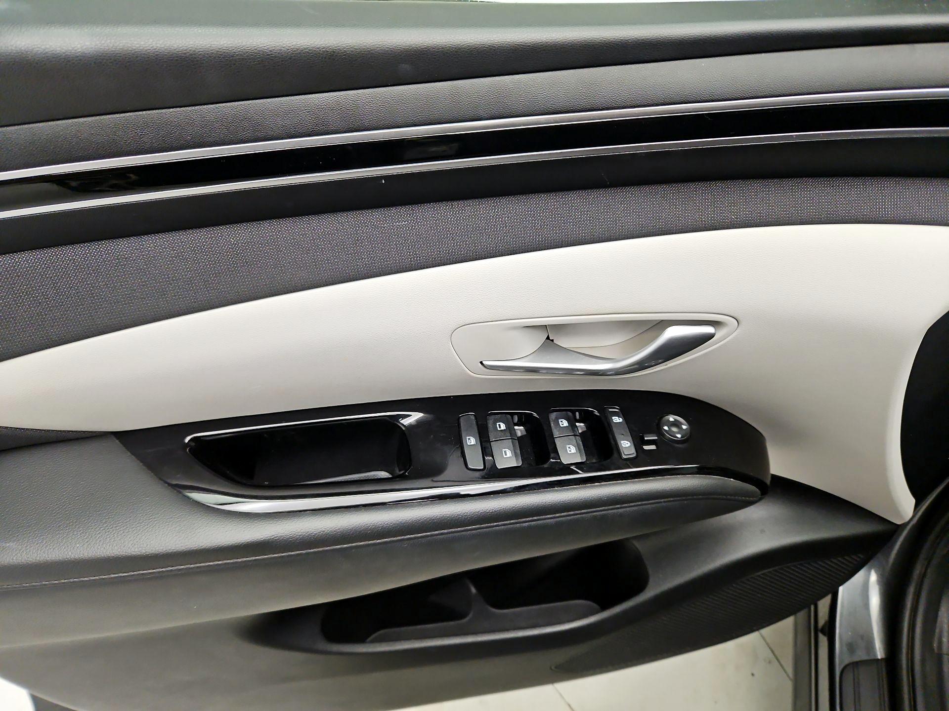 Thumbnail: 2022 Hyundai Tucson - 12