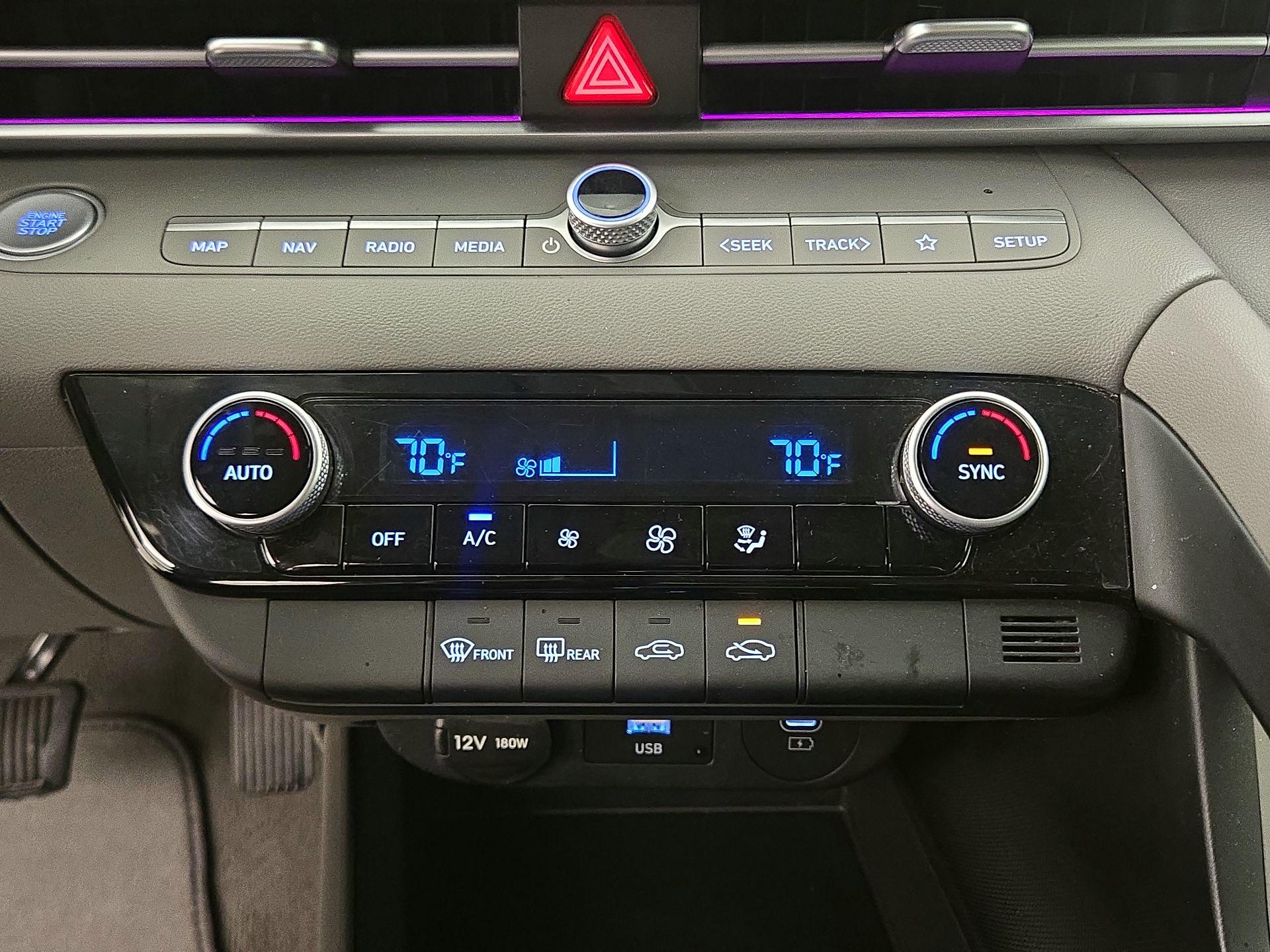 Thumbnail: 2024 Hyundai Elantra - 17