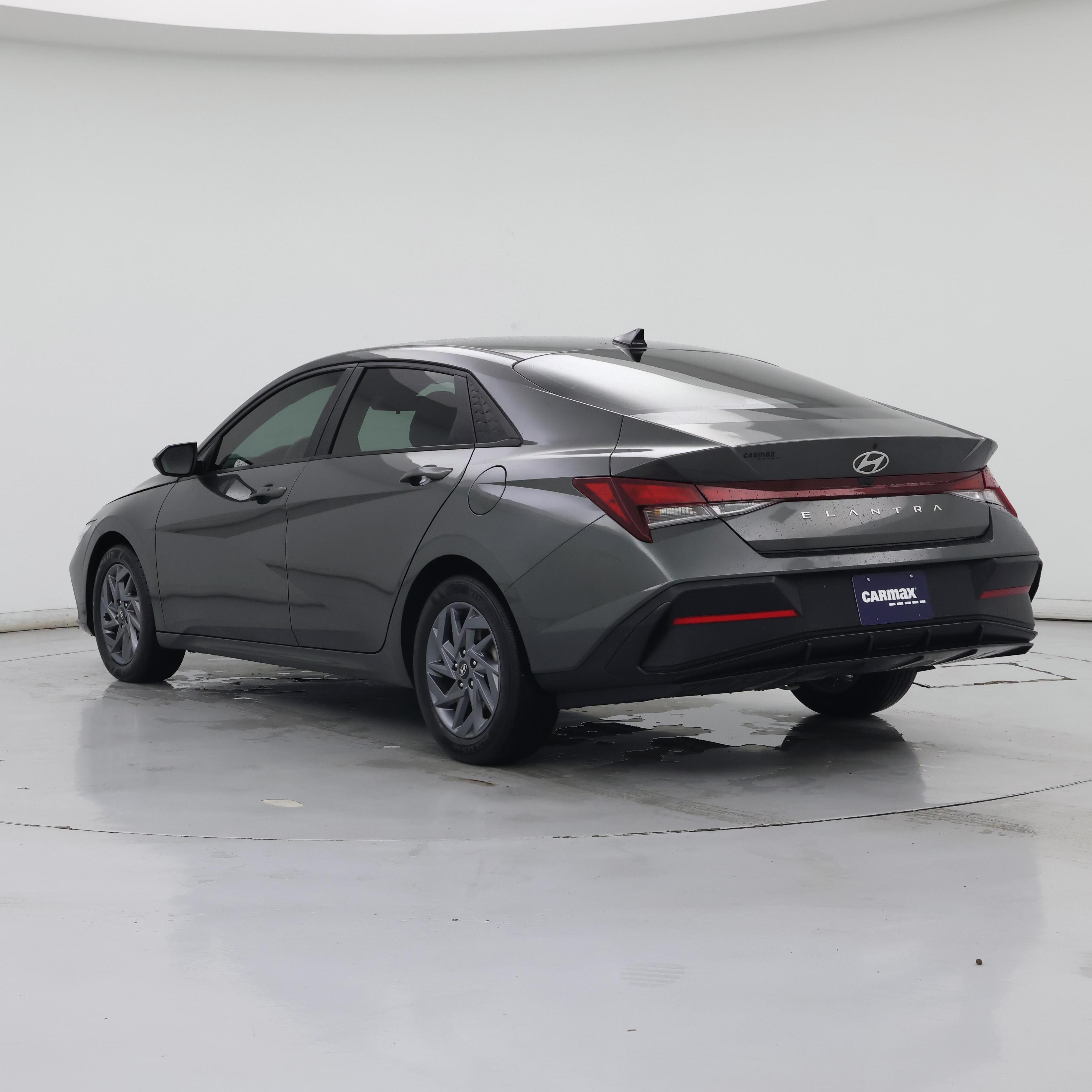 Thumbnail: 2024 Hyundai Elantra - 2
