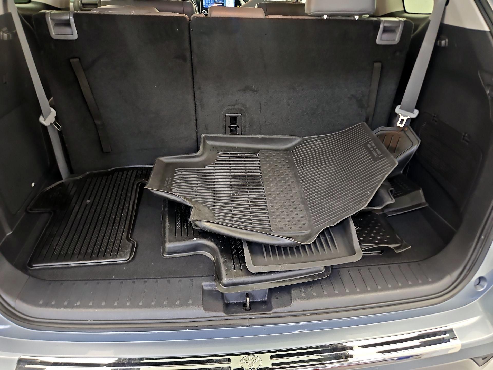 Thumbnail: 2021 Toyota Highlander - 19