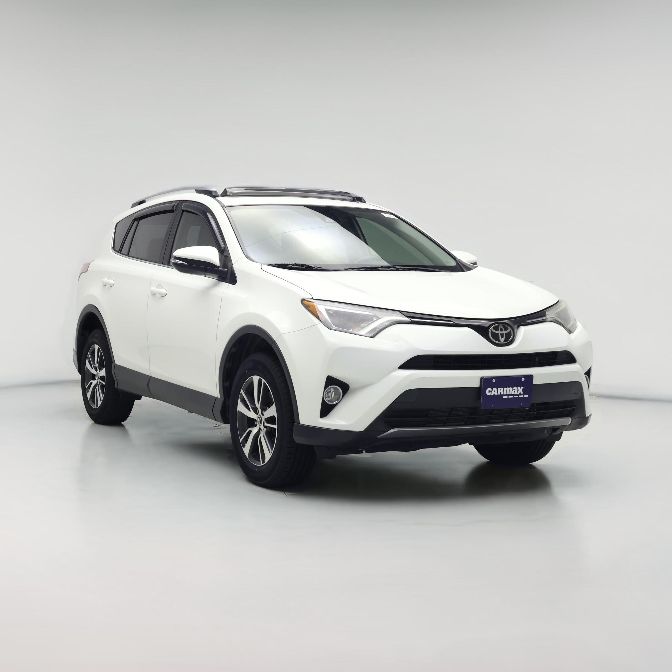 Thumbnail: 2017 Toyota RAV4 - 1