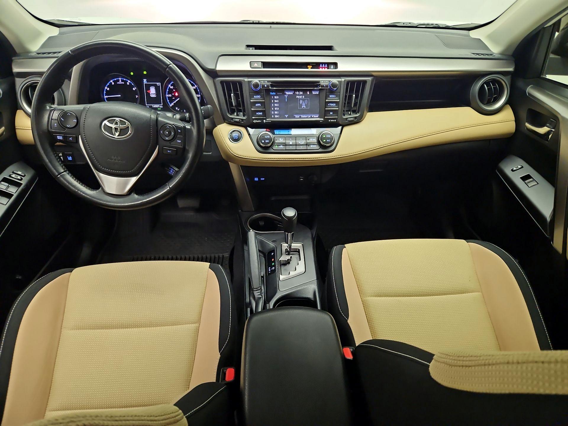 Thumbnail: 2017 Toyota RAV4 - 9