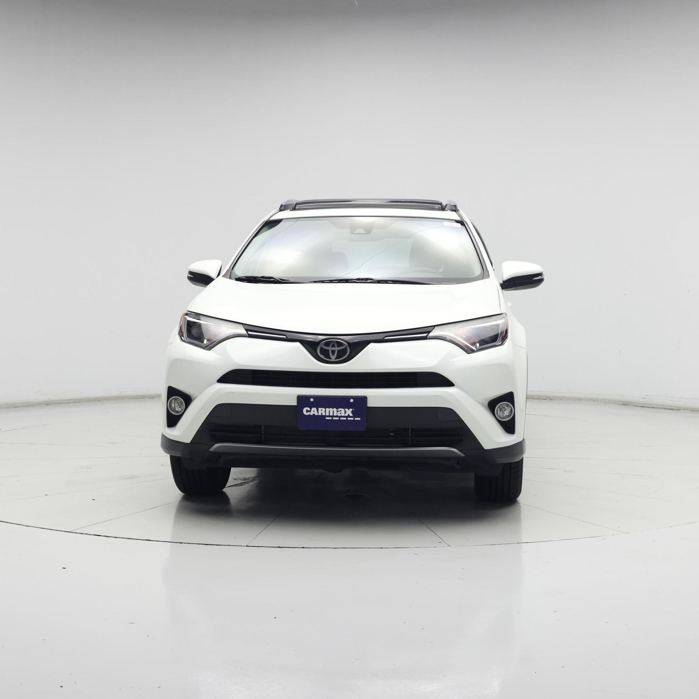 Thumbnail: 2017 Toyota RAV4 - 5