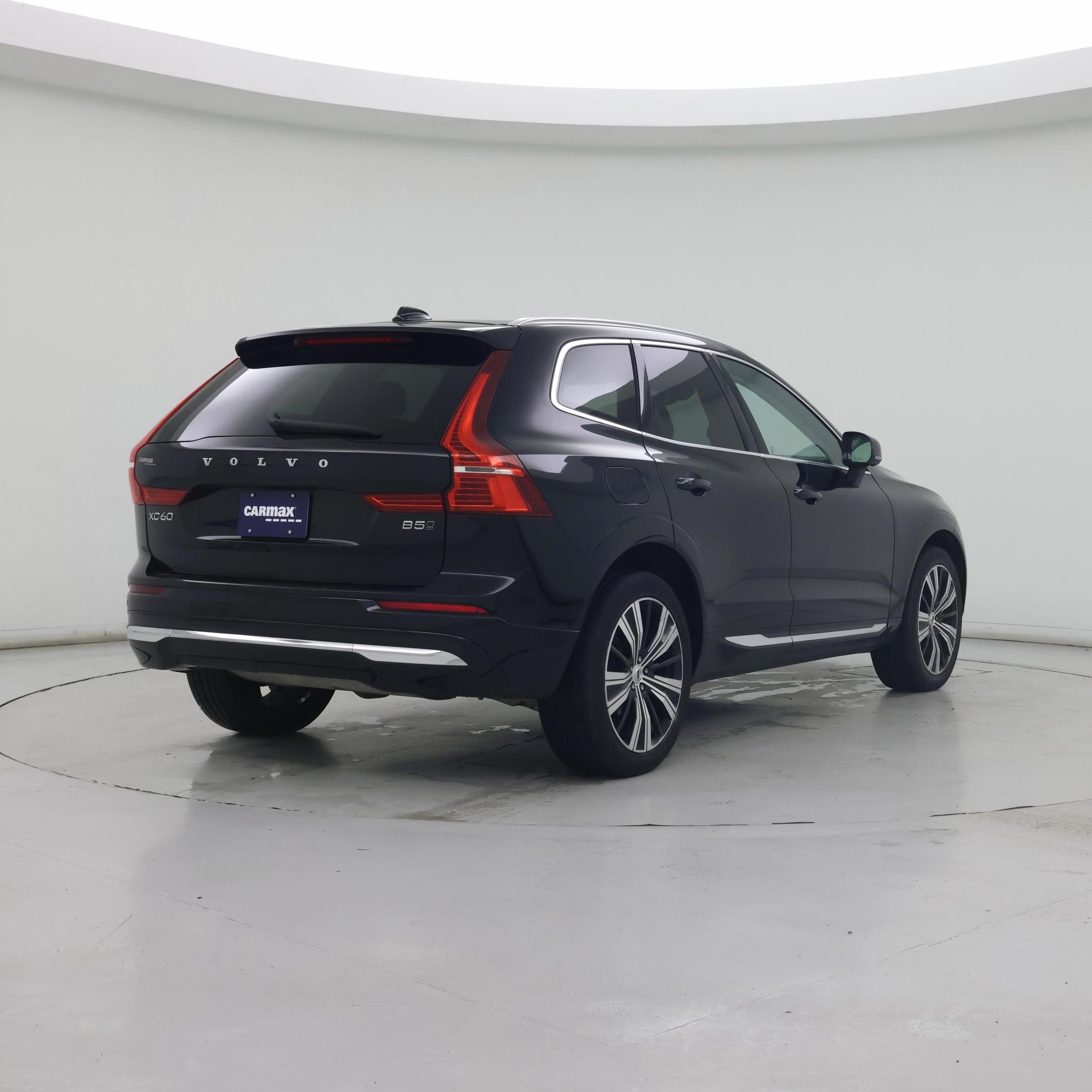 Thumbnail: 2023 Volvo XC60 - 8