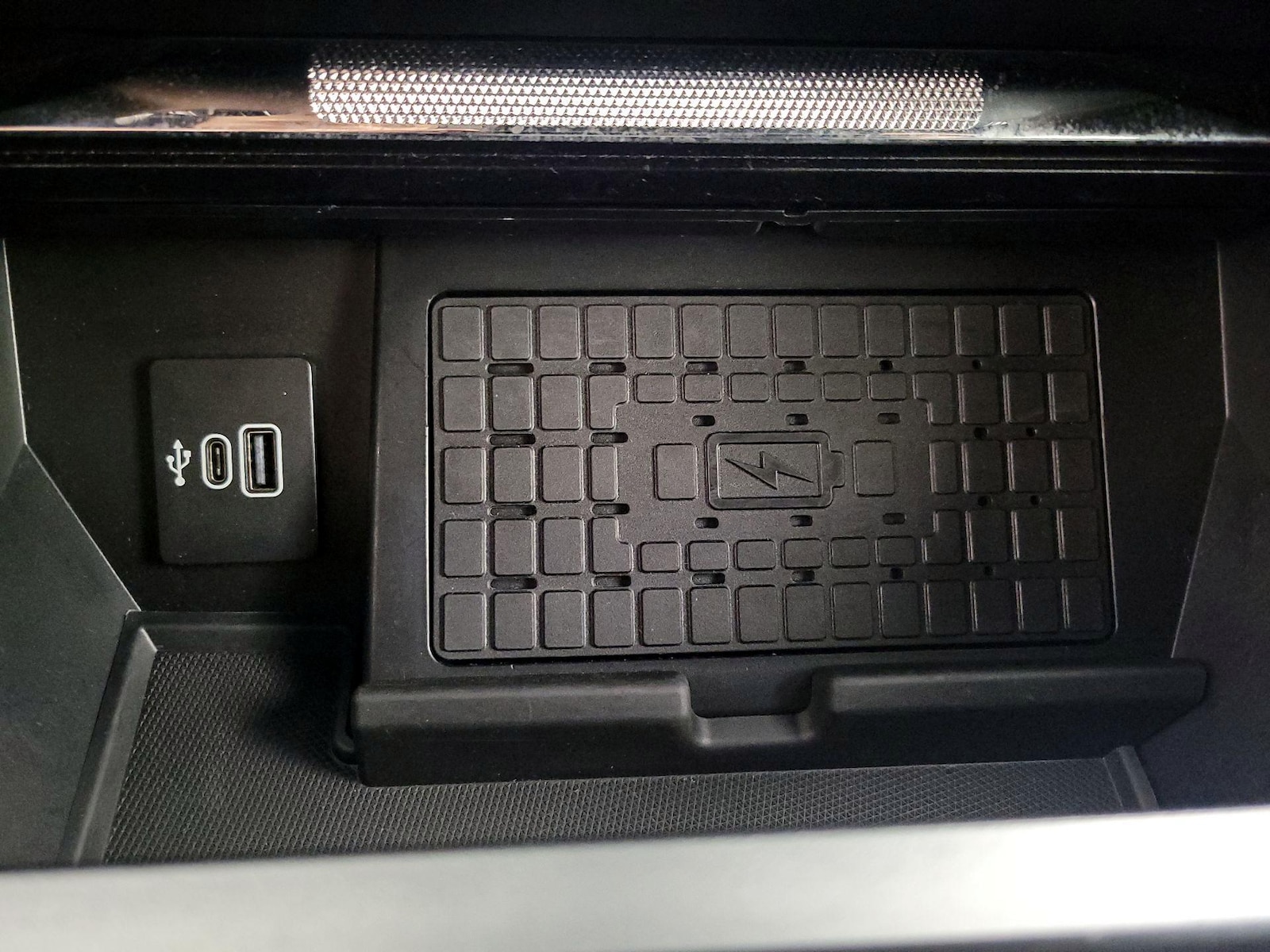 2025 Ford F-150 Raptor - Photo 19