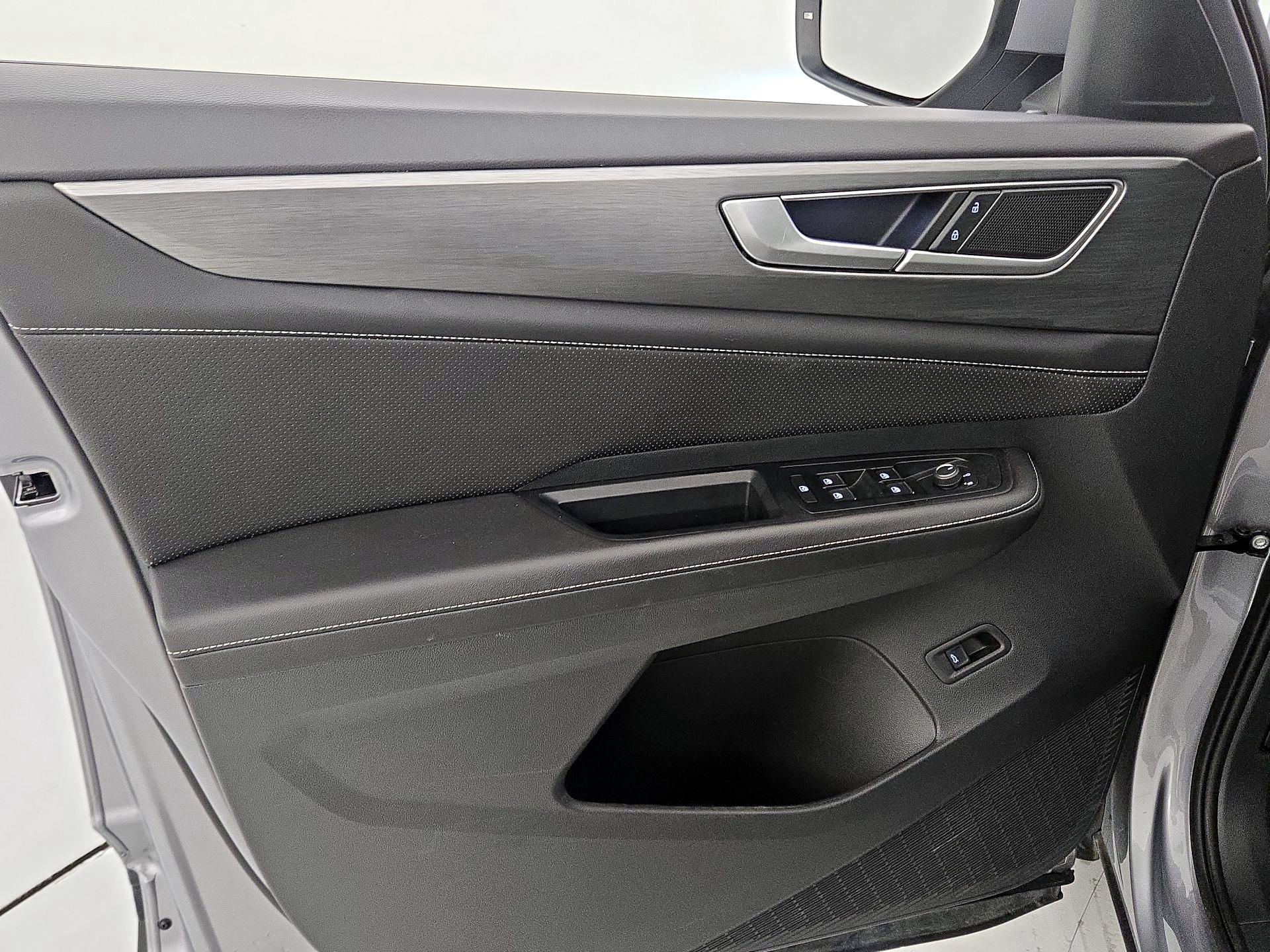 Thumbnail: 2025 Volkswagen Atlas - 12