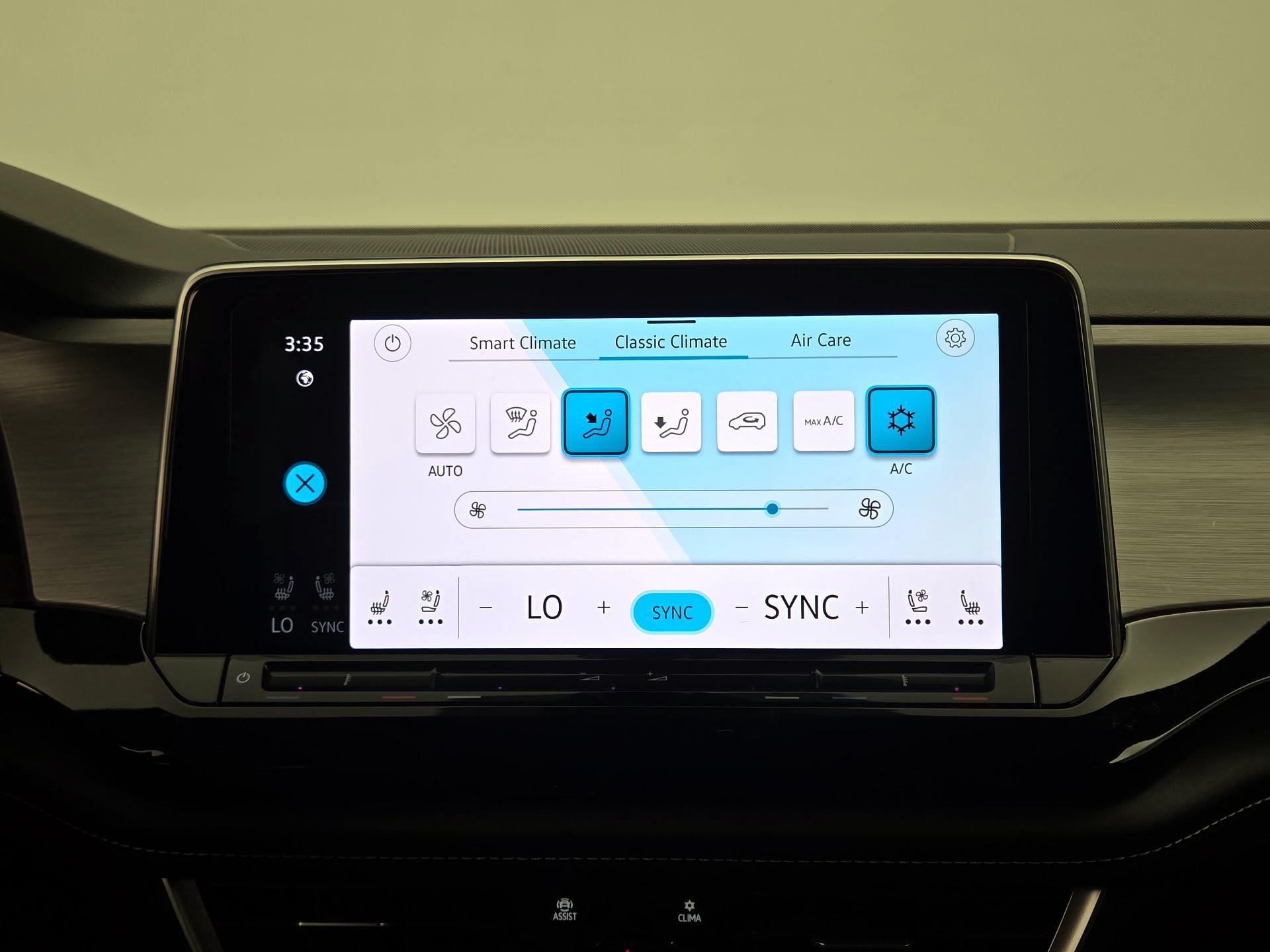 Thumbnail: 2025 Volkswagen Atlas - 16