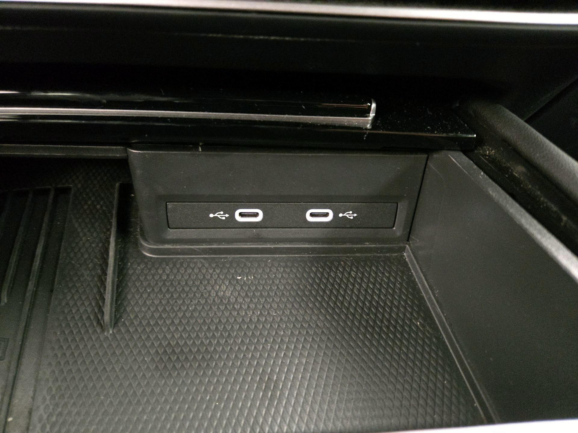 Thumbnail: 2025 Volkswagen Atlas - 18