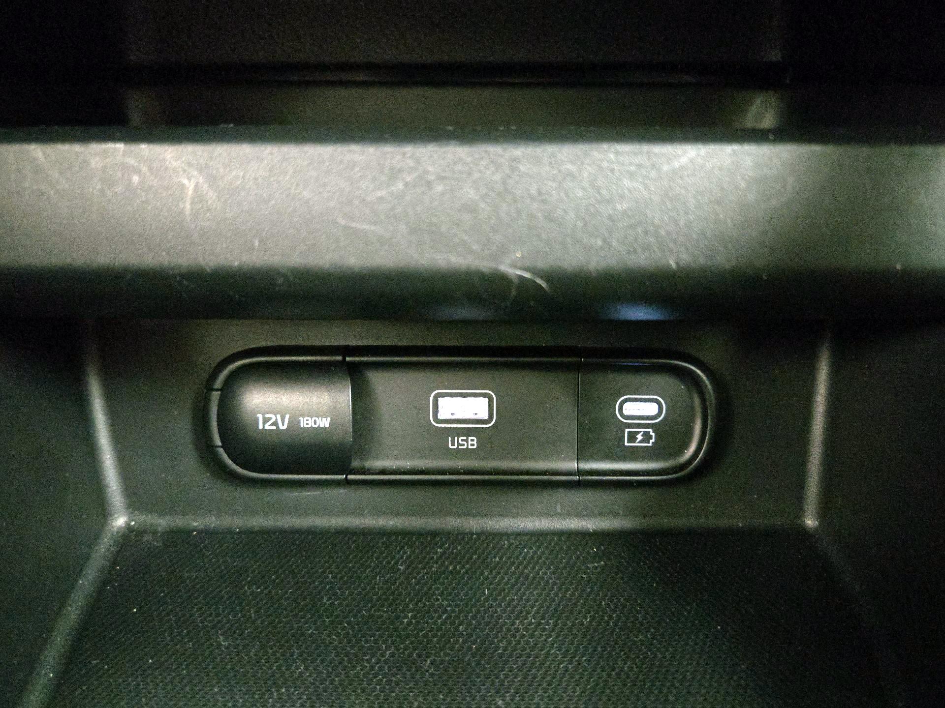 Thumbnail: 2025 Kia Seltos - 19