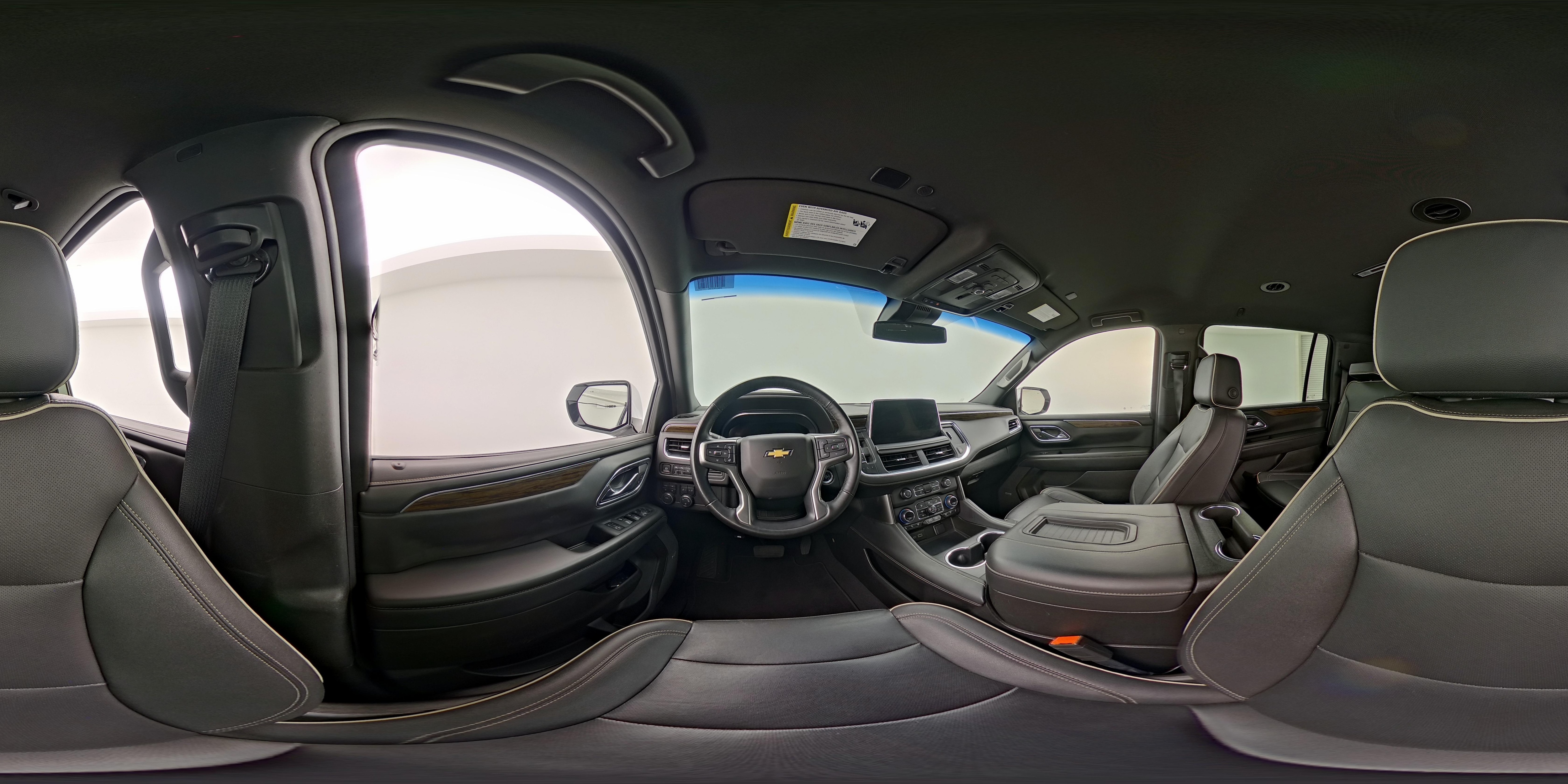 2023 Chevrolet Suburban Premier - Photo 28