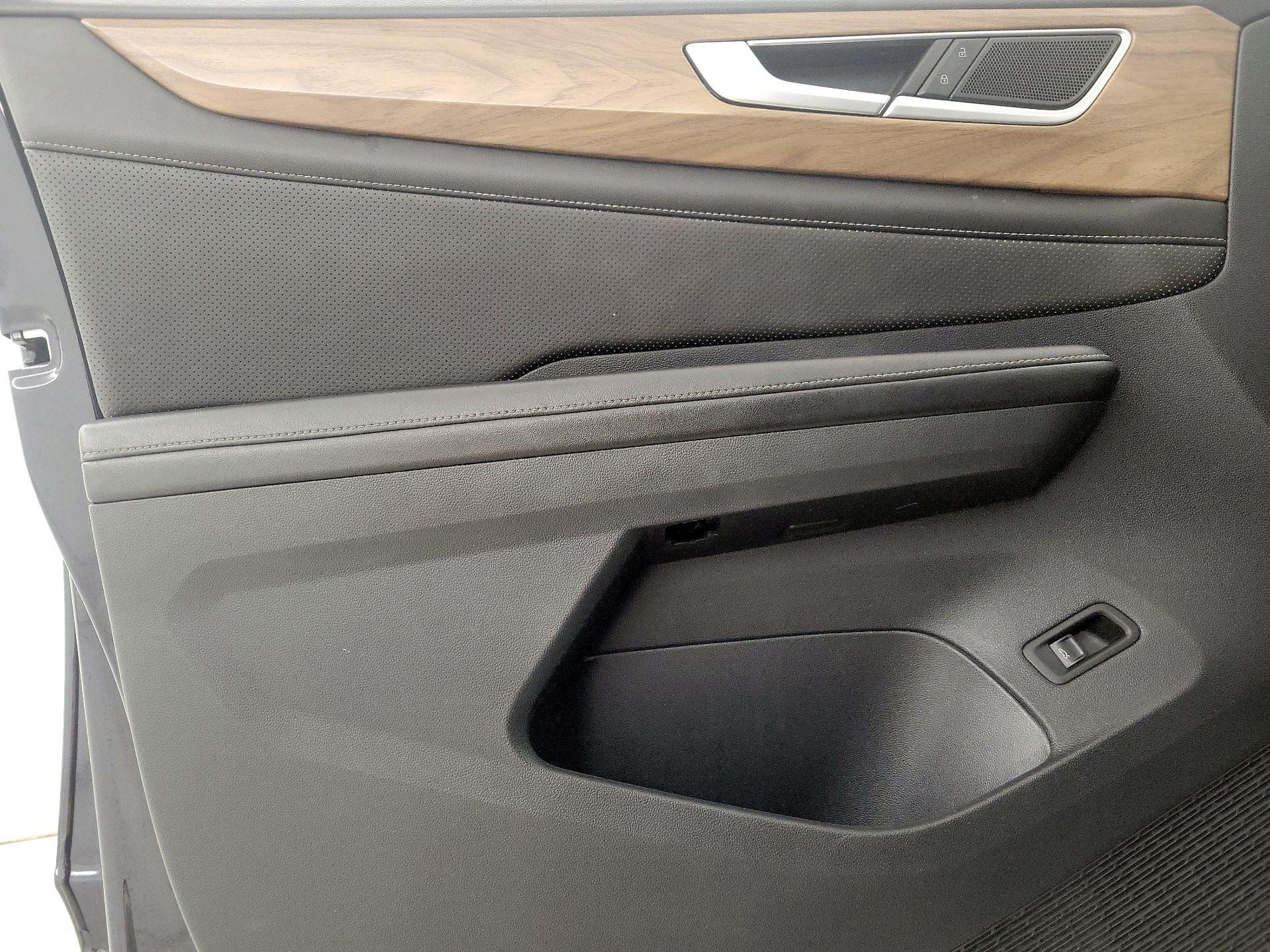 Thumbnail: 2024 Volkswagen Atlas - 12