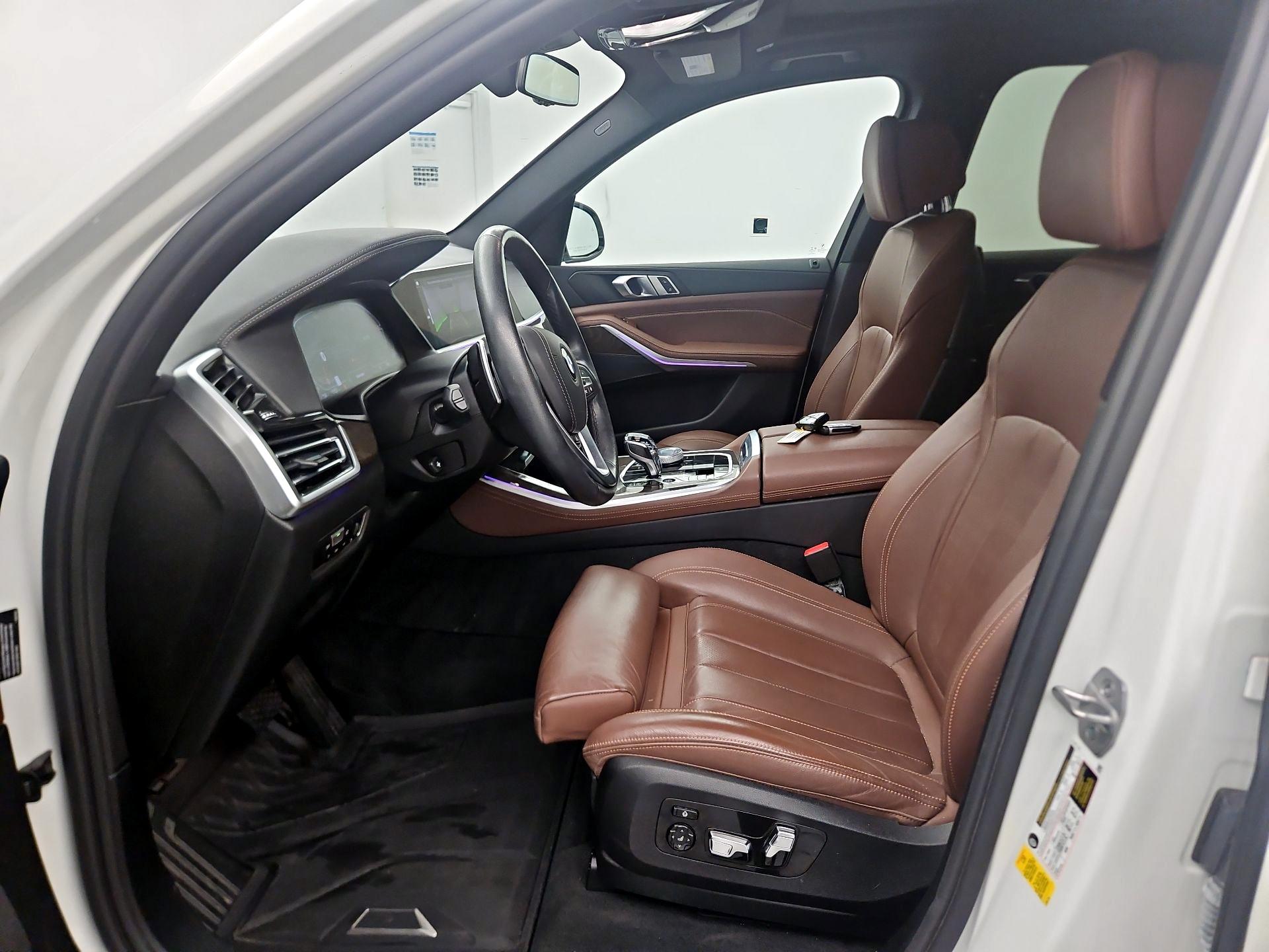 Thumbnail: 2022 BMW X5 - 11