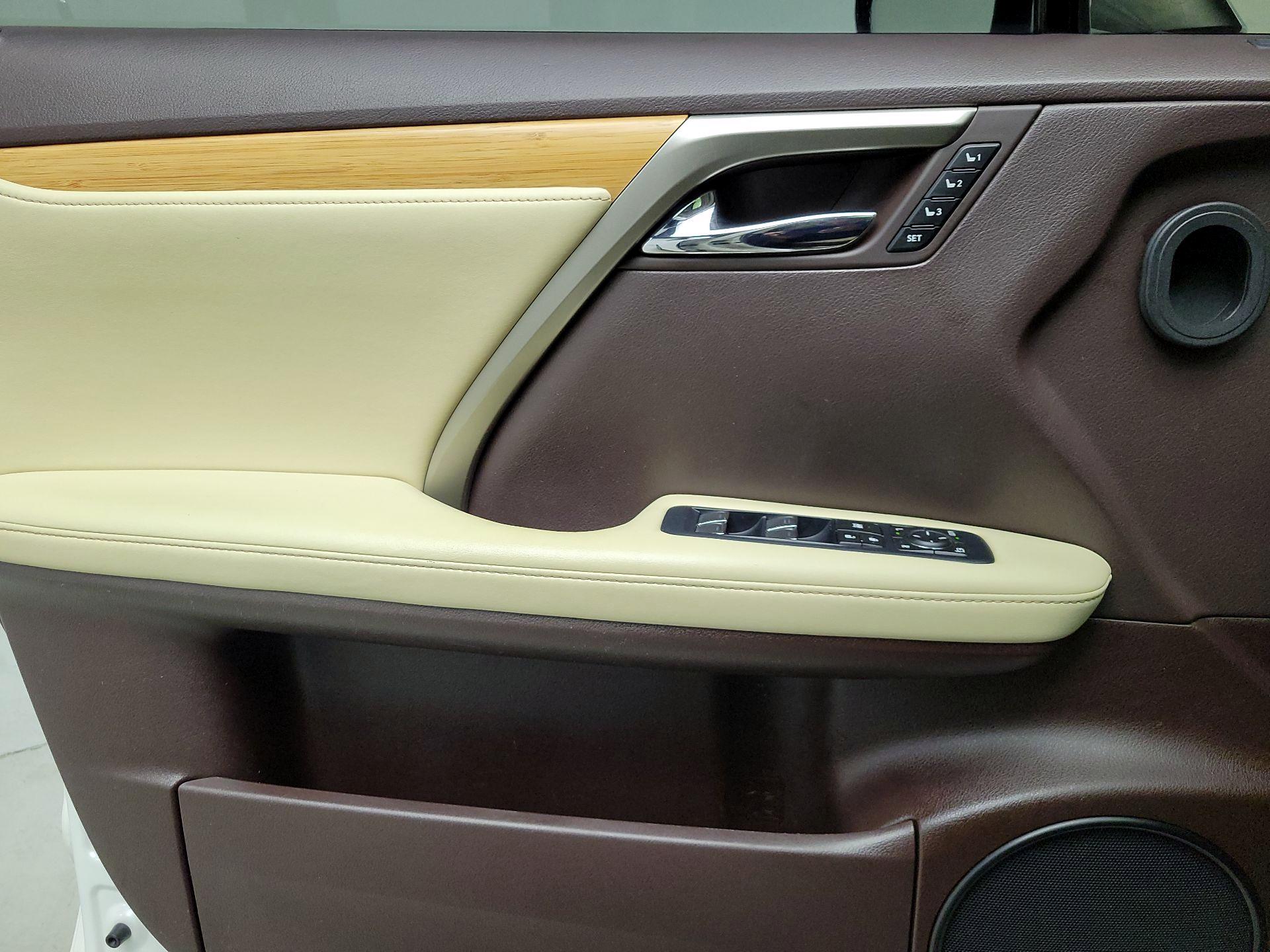 Thumbnail: 2020 Lexus RX - 12