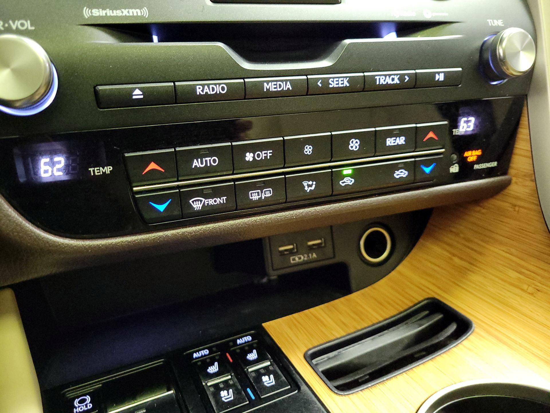 Thumbnail: 2020 Lexus RX - 16