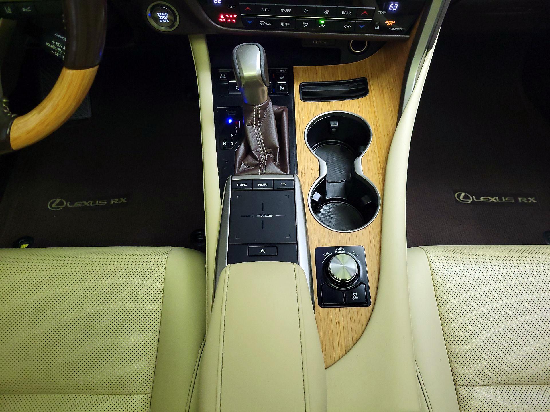 Thumbnail: 2020 Lexus RX - 17