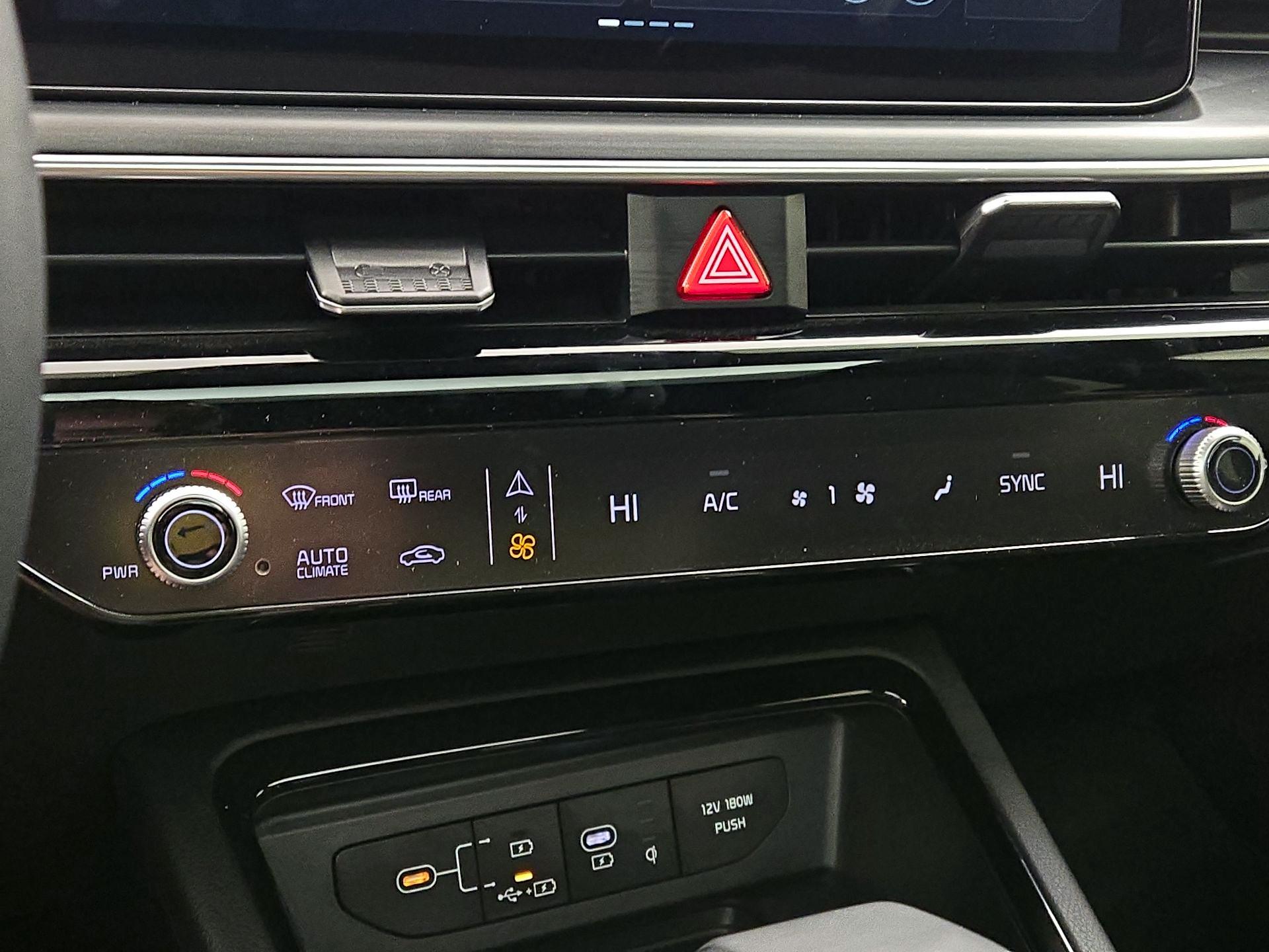 Thumbnail: 2026 Kia K5 - 17