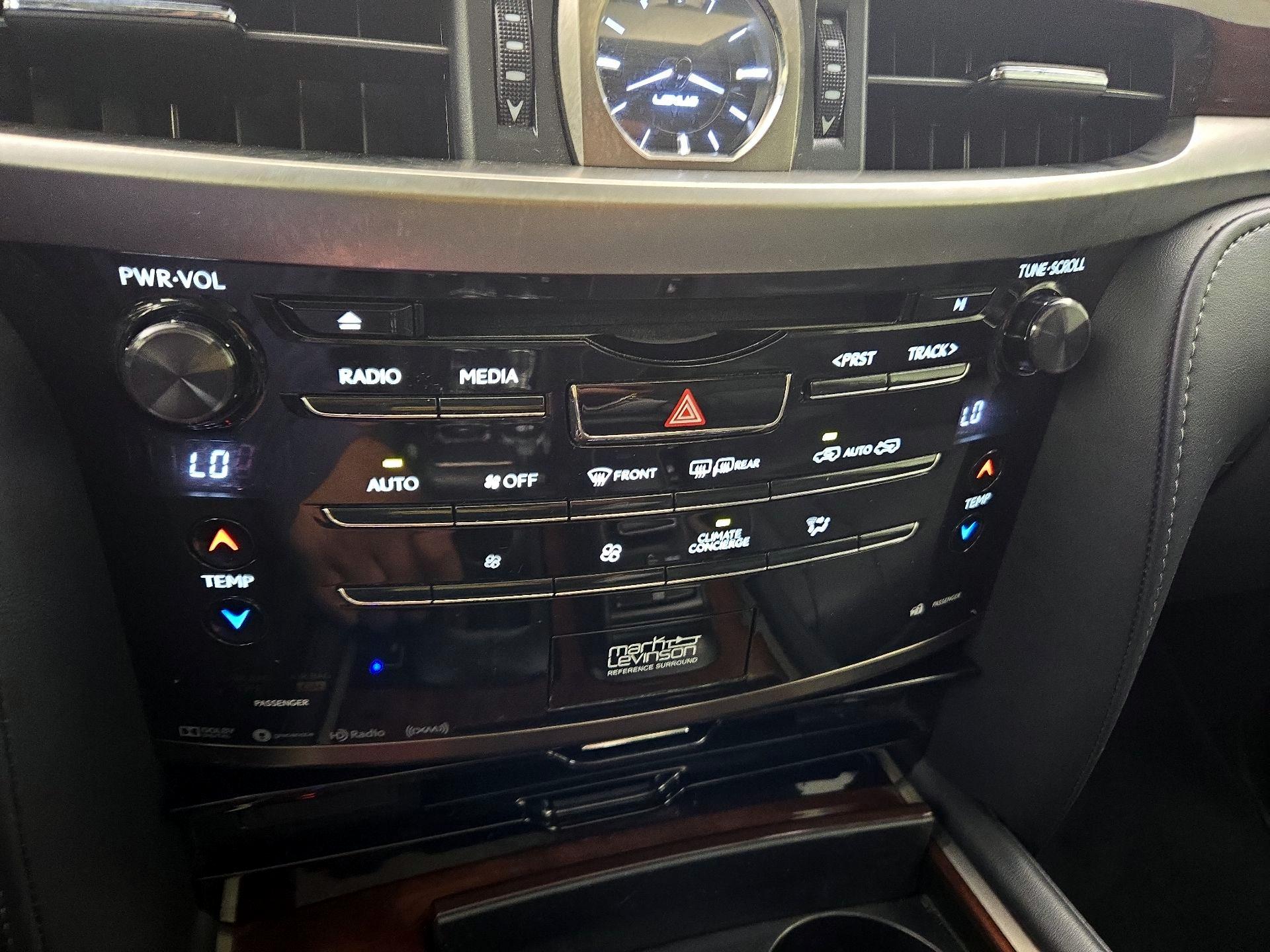 Thumbnail: 2019 Lexus LX - 17