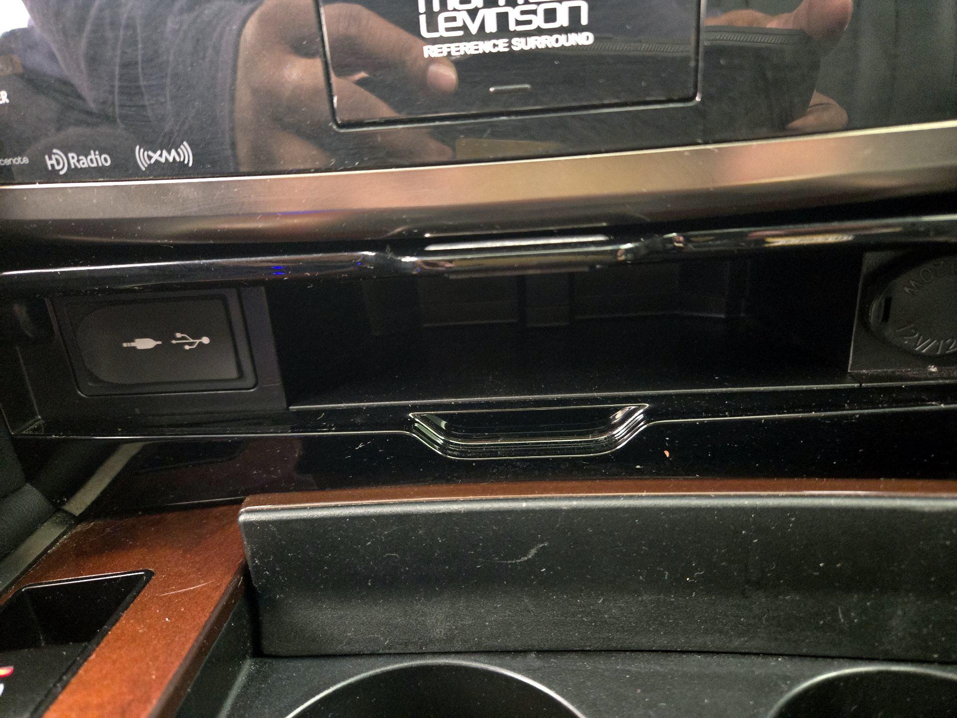 Thumbnail: 2019 Lexus LX - 19