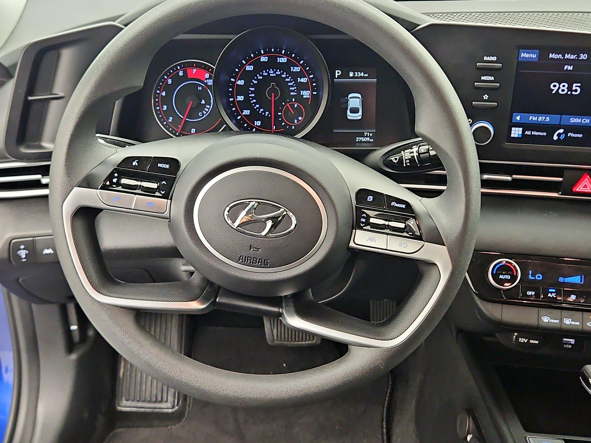 Thumbnail: 2023 Hyundai Elantra - 10