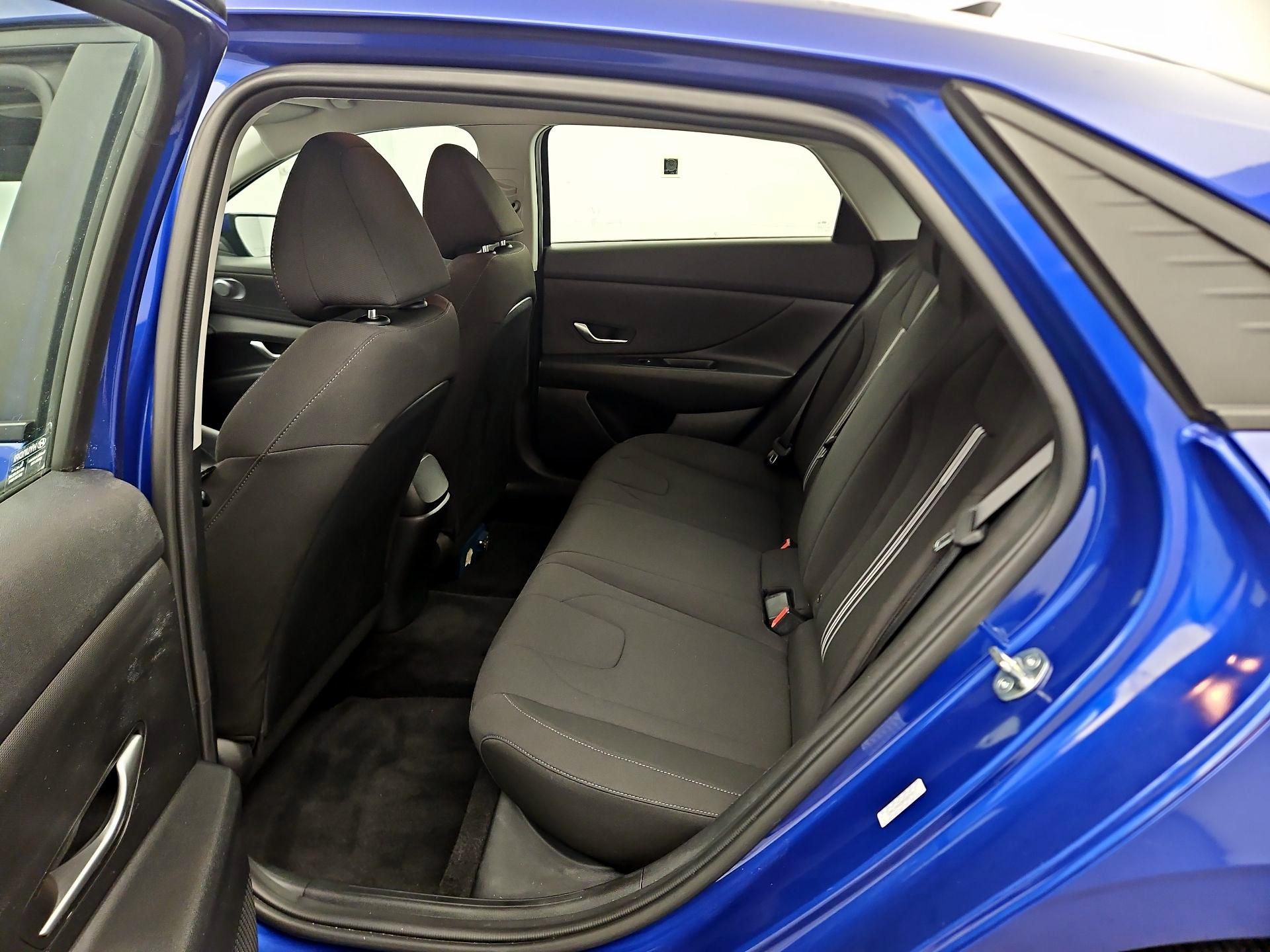 Thumbnail: 2023 Hyundai Elantra - 18