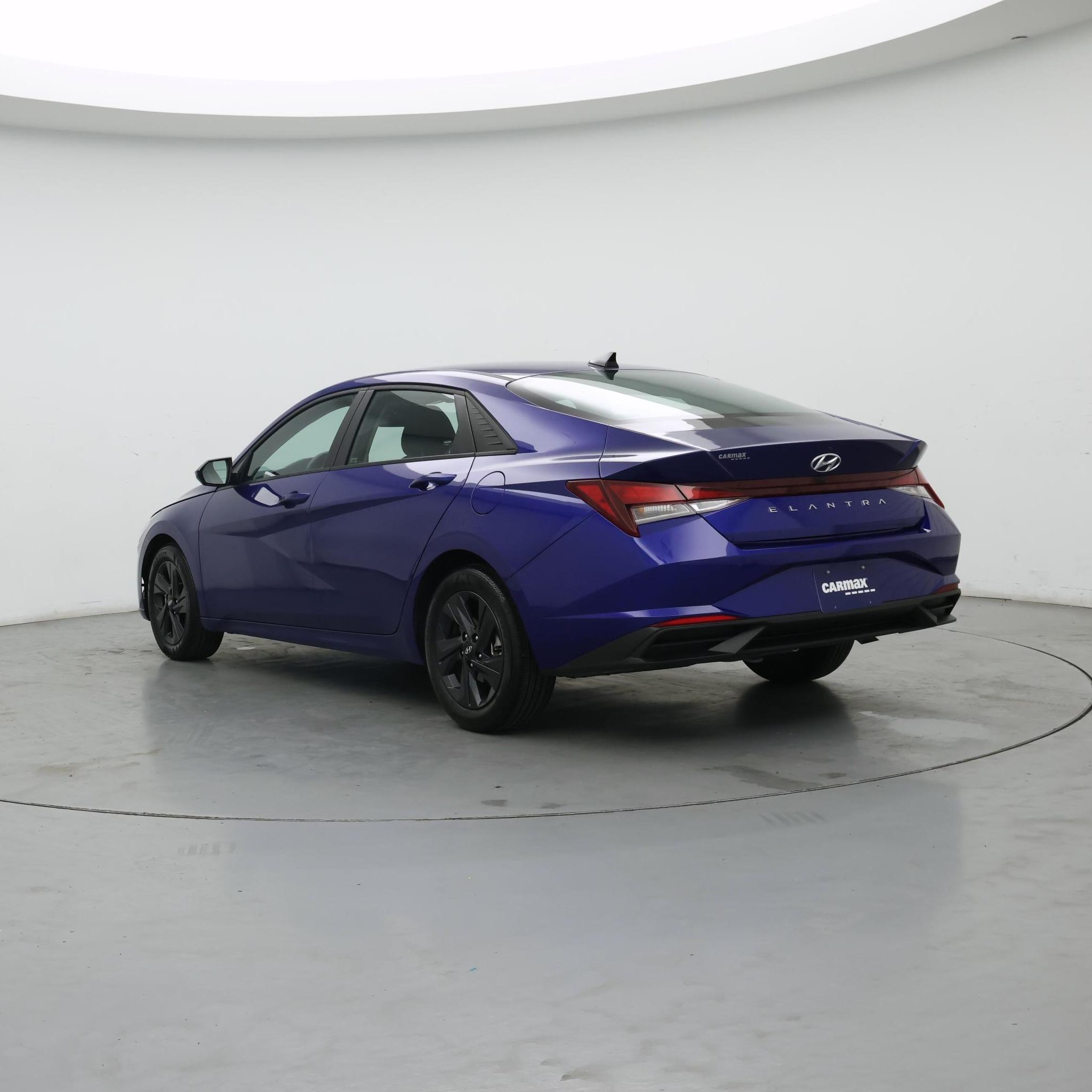 Thumbnail: 2023 Hyundai Elantra - 2