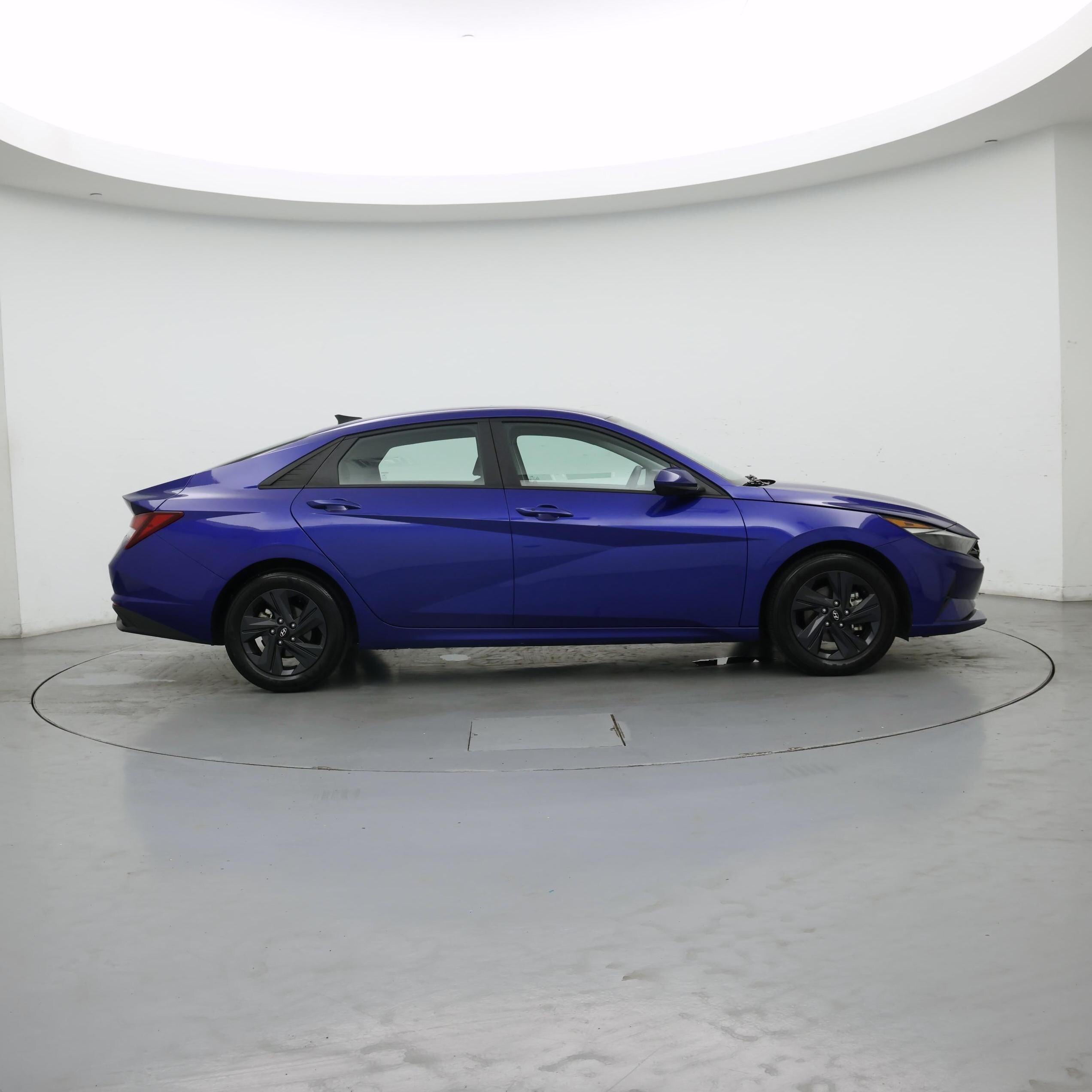 Thumbnail: 2023 Hyundai Elantra - 7