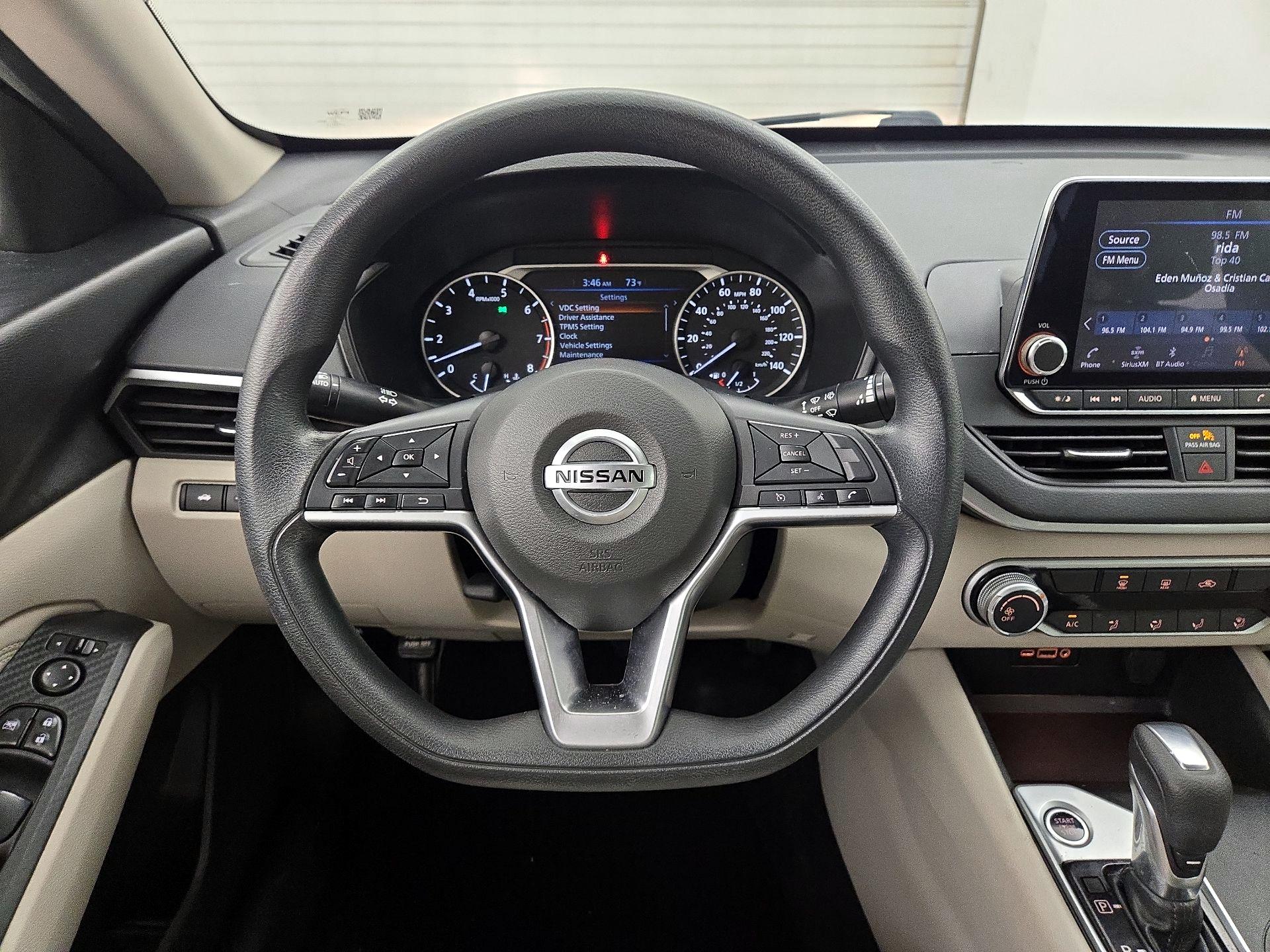 Thumbnail: 2019 Nissan Altima - 10