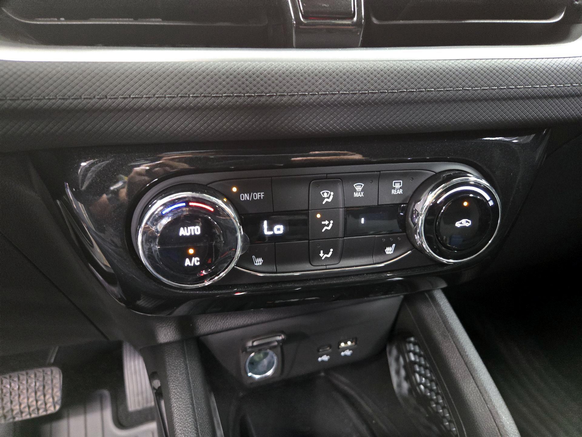 Thumbnail: 2026 Chevrolet TrailBlazer - 16