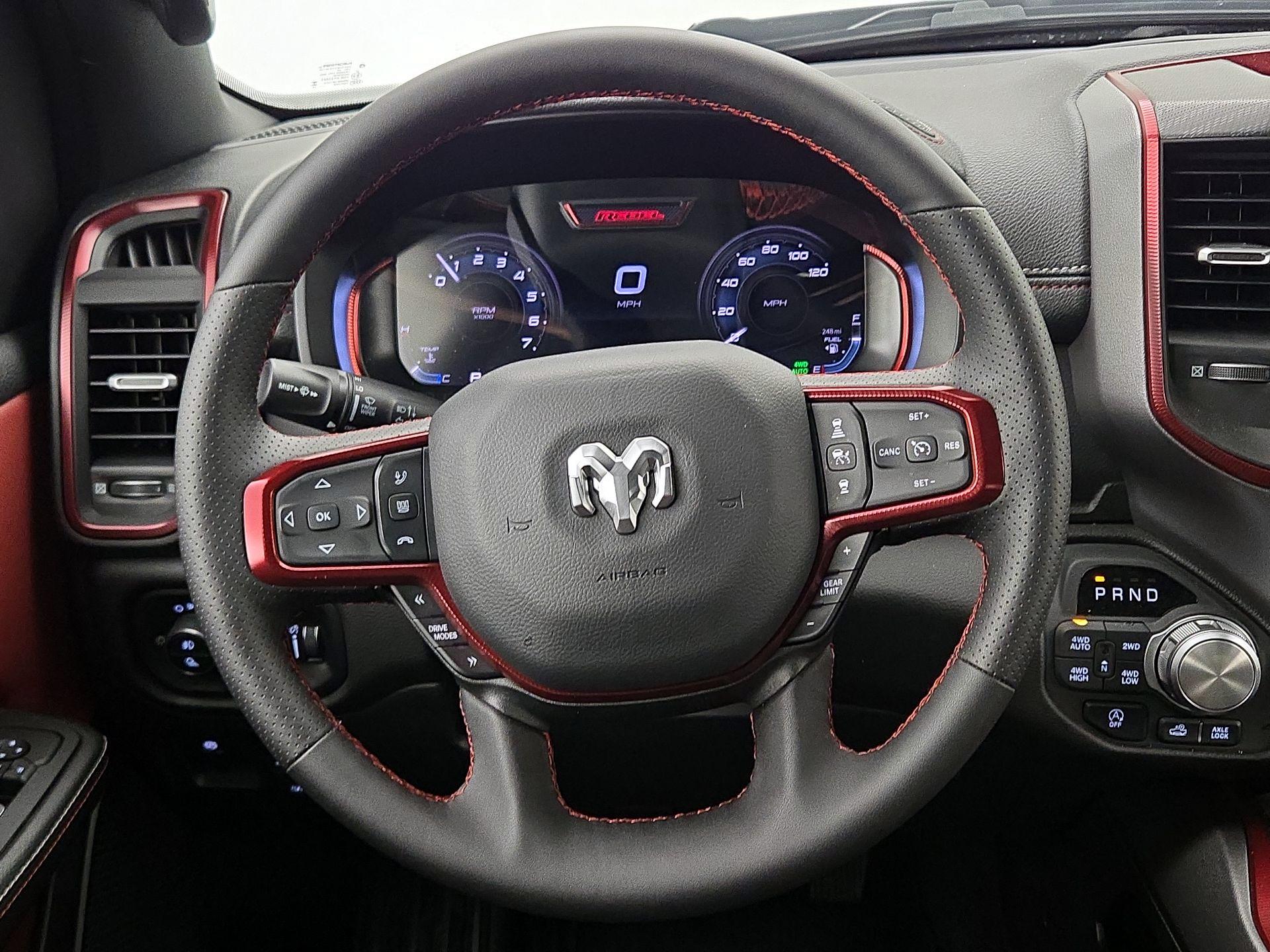 Thumbnail: 2025 RAM 1500 - 10