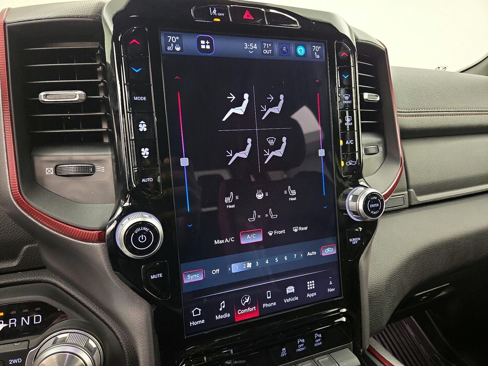 Thumbnail: 2025 RAM 1500 - 17