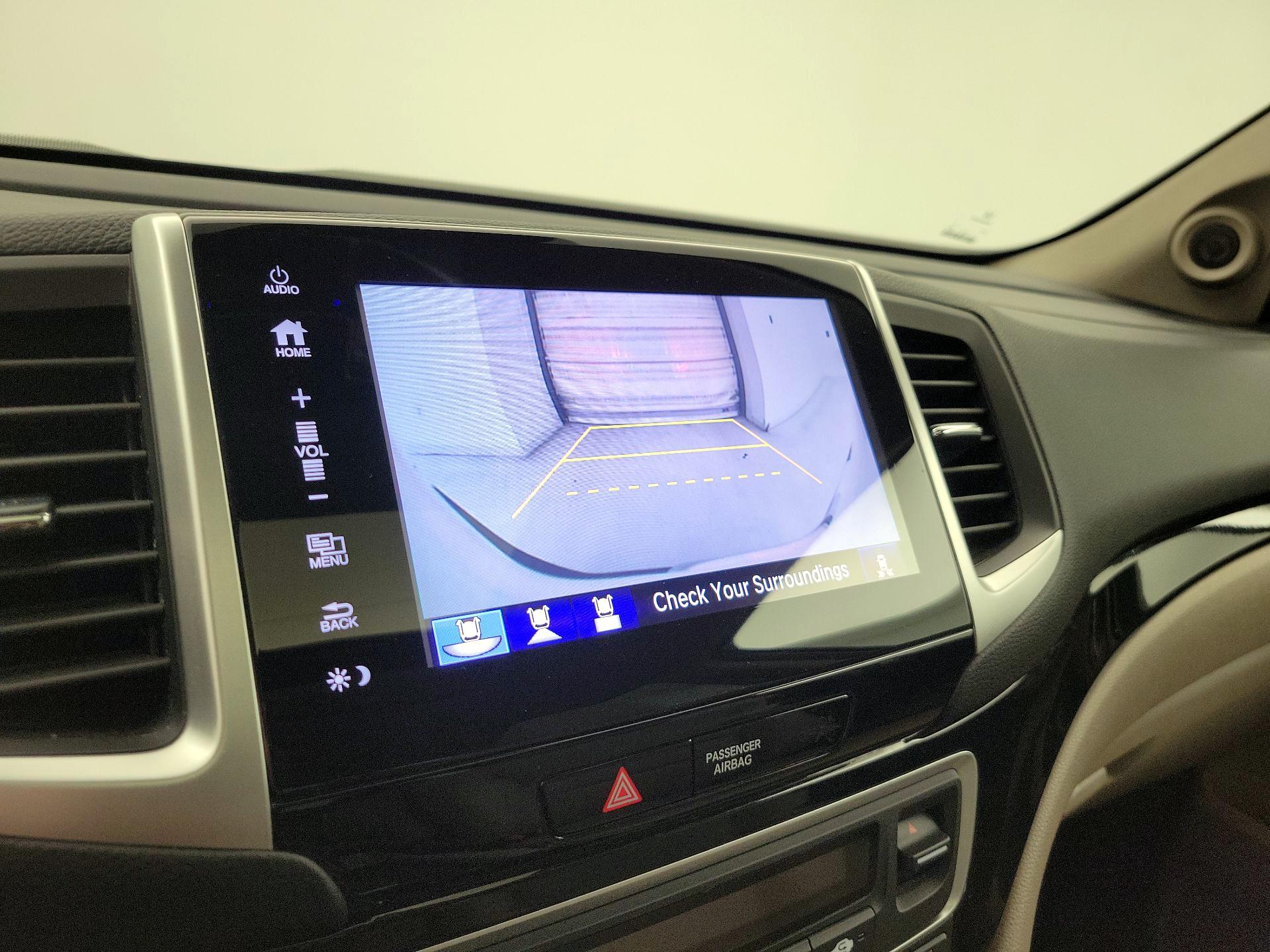 Thumbnail: 2020 Honda Ridgeline - 15