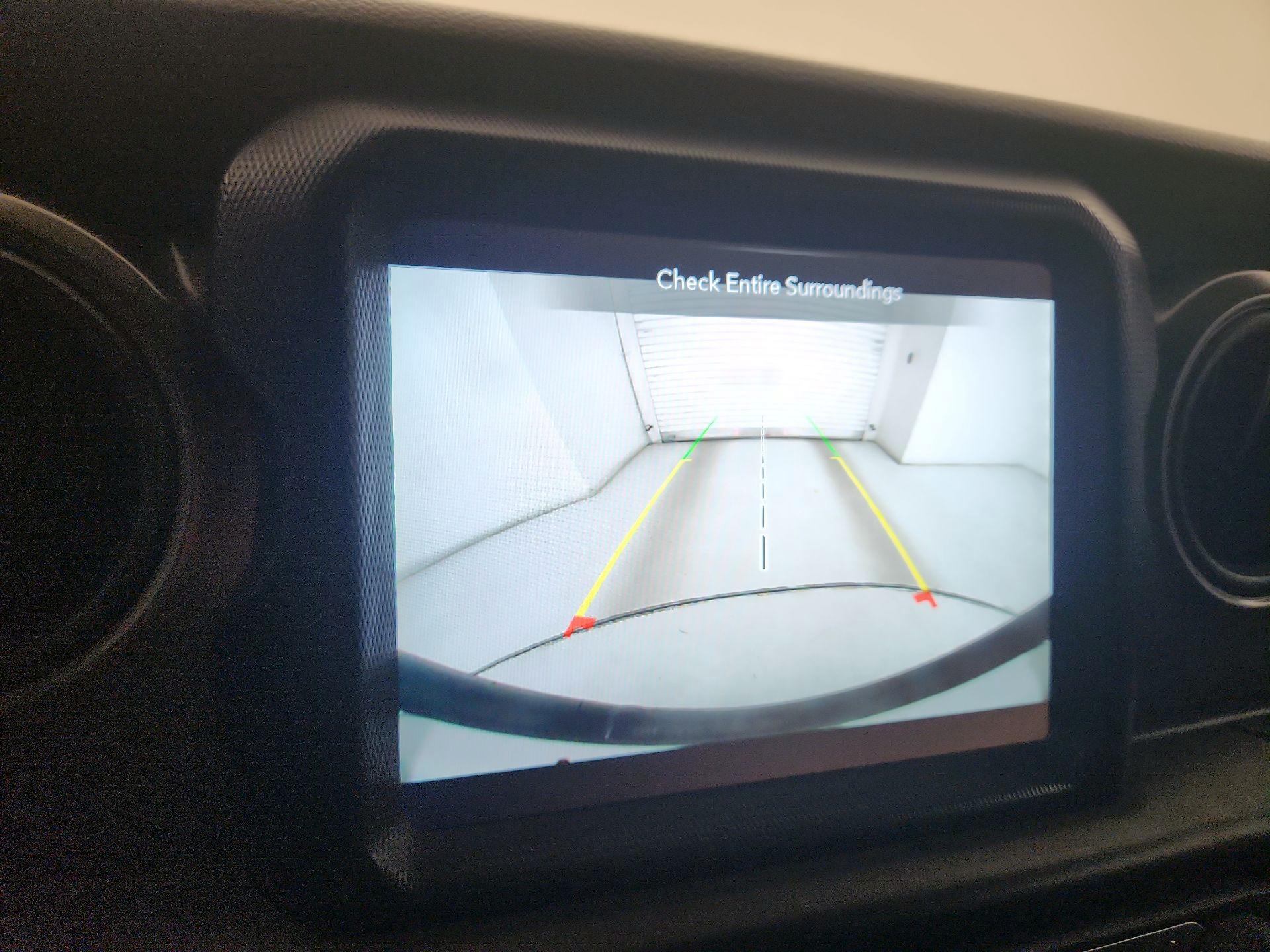 Thumbnail: 2022 Jeep Wrangler - 14