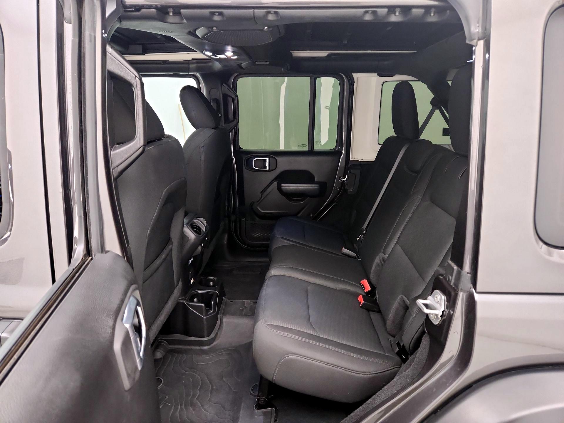 Thumbnail: 2022 Jeep Wrangler - 19