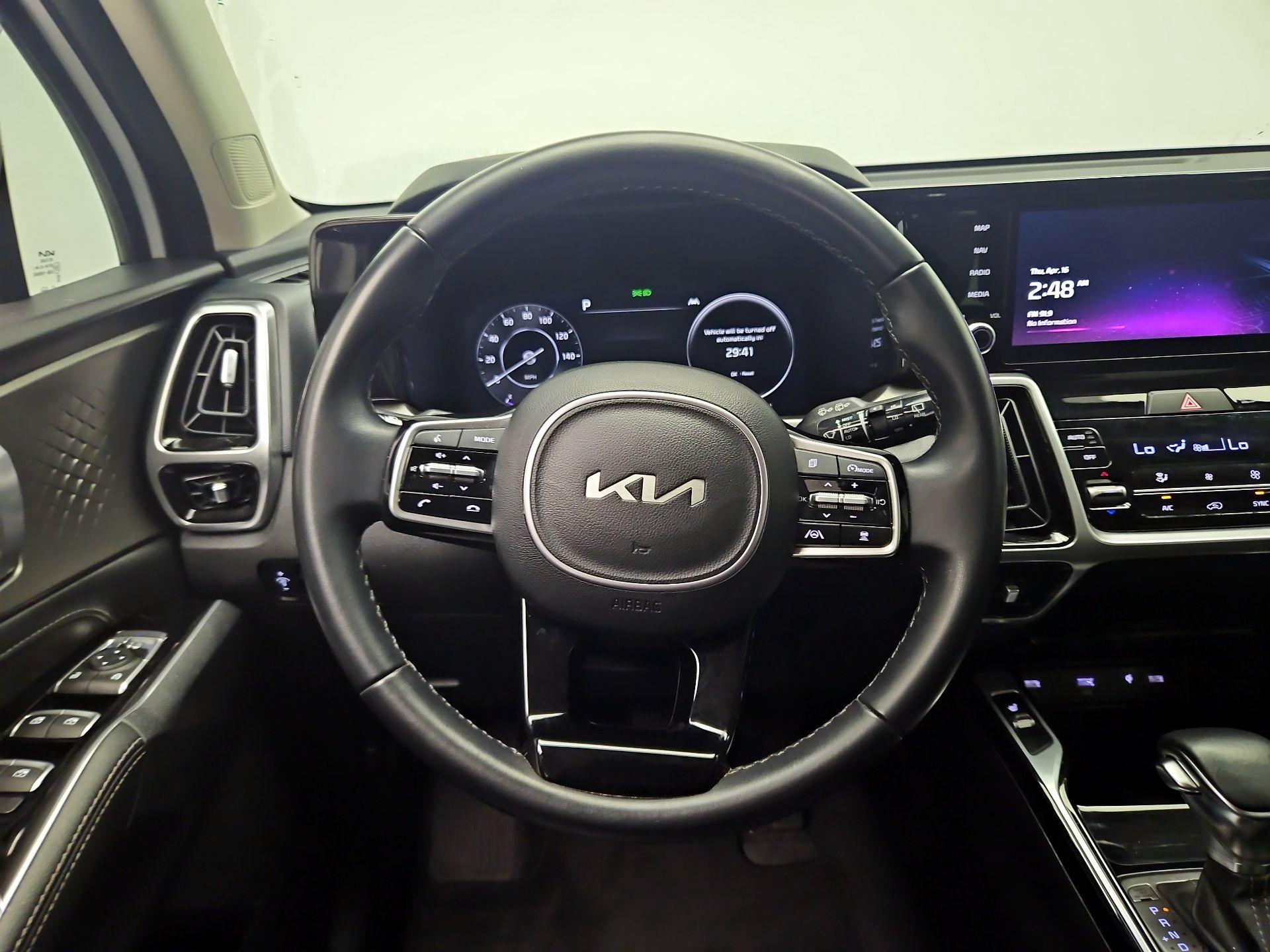 Thumbnail: 2023 Kia Sorento - 10