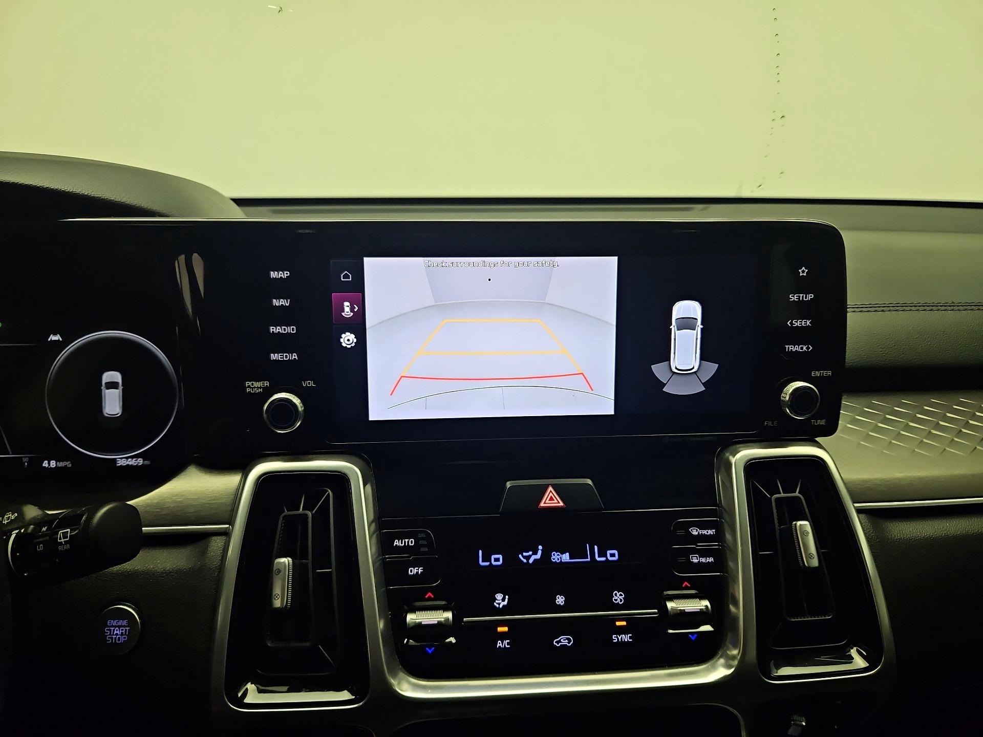 Thumbnail: 2023 Kia Sorento - 13