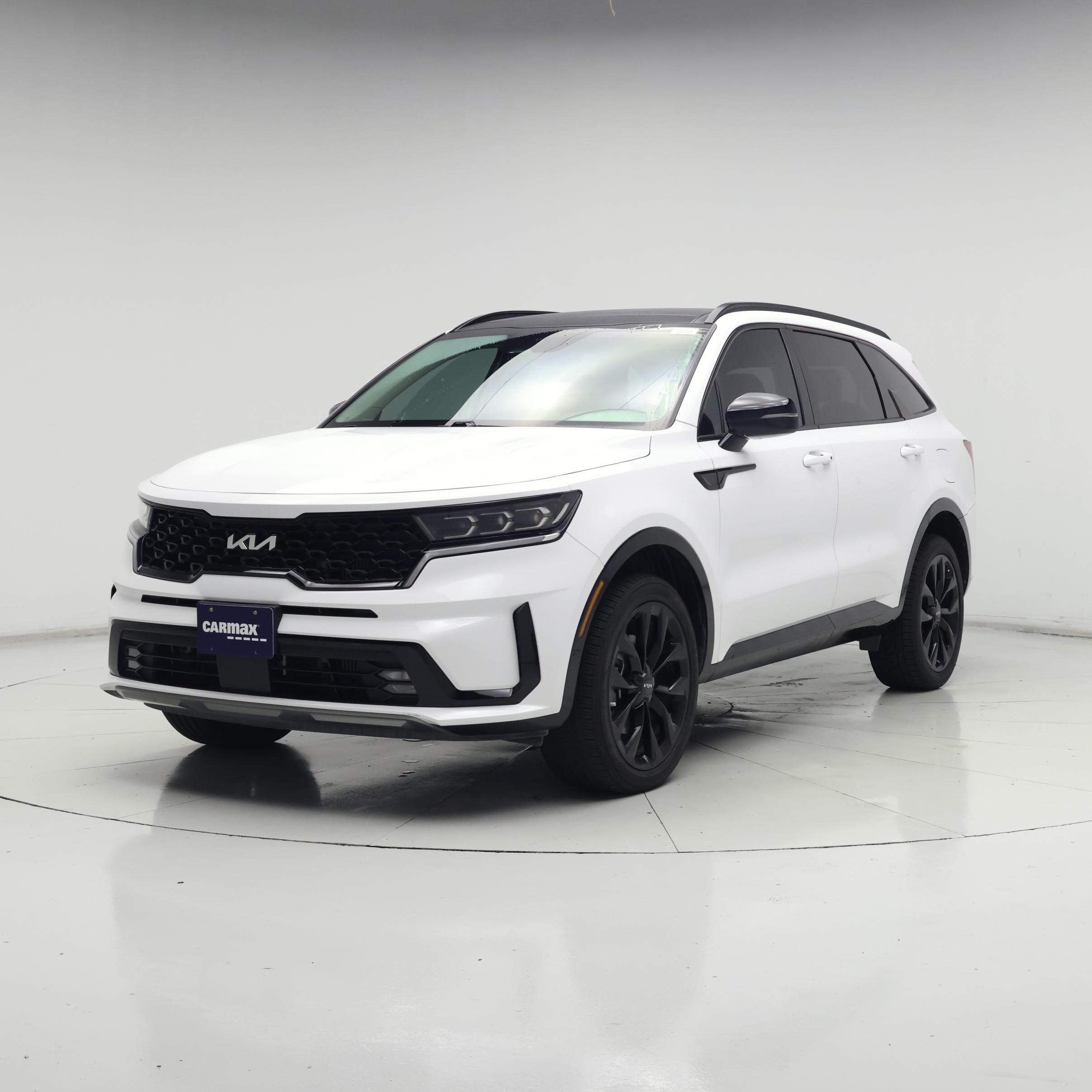 Thumbnail: 2023 Kia Sorento - 4