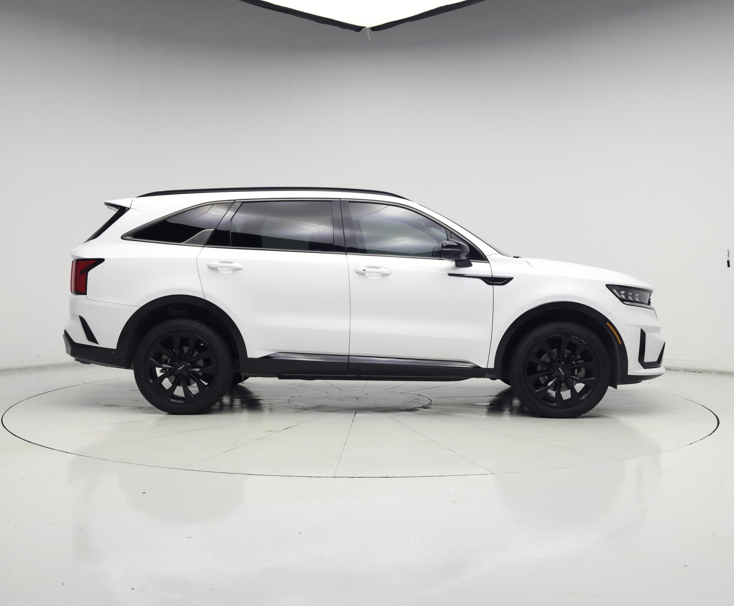 Thumbnail: 2023 Kia Sorento - 7