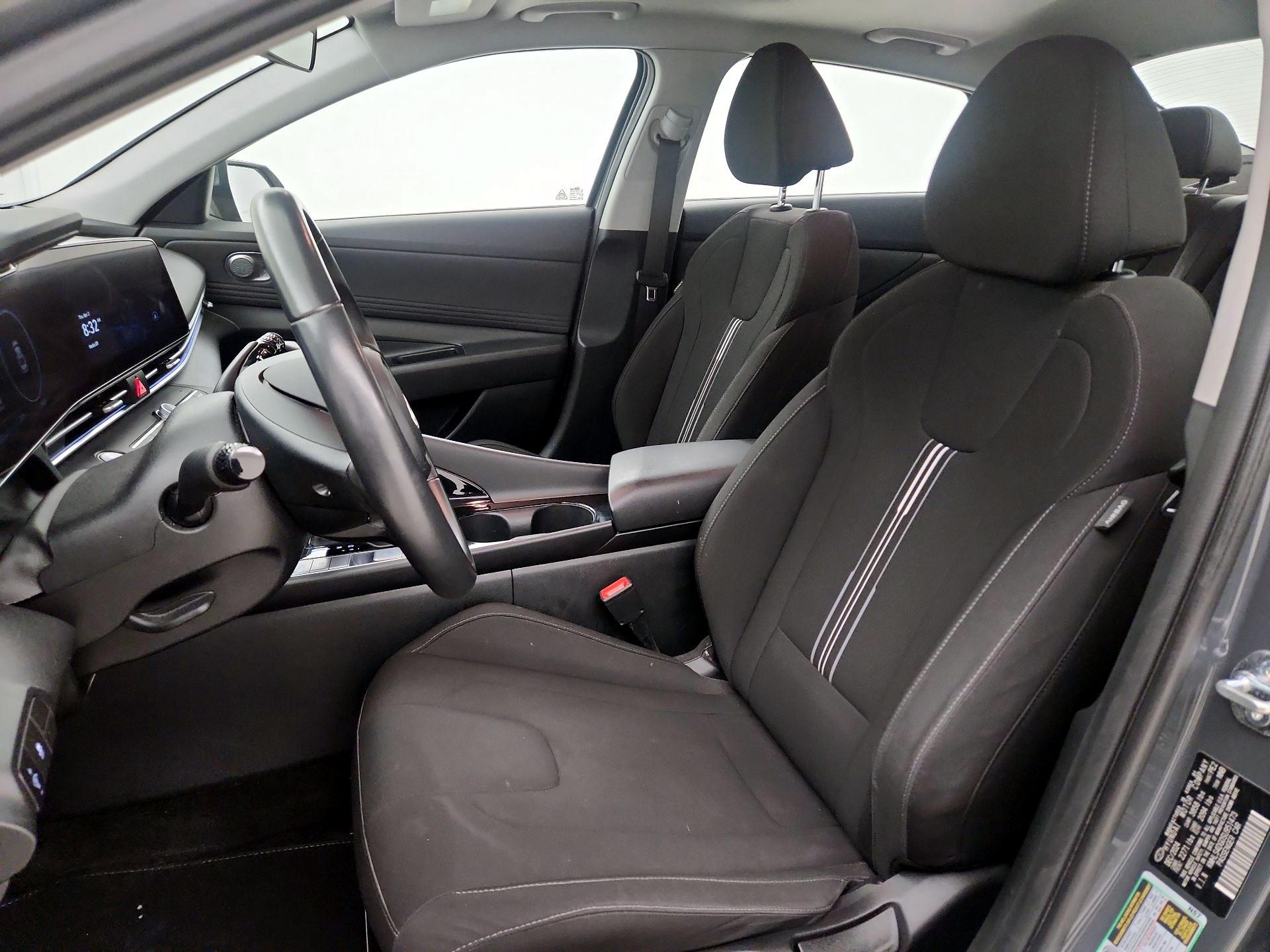 Thumbnail: 2025 Hyundai Elantra - 11