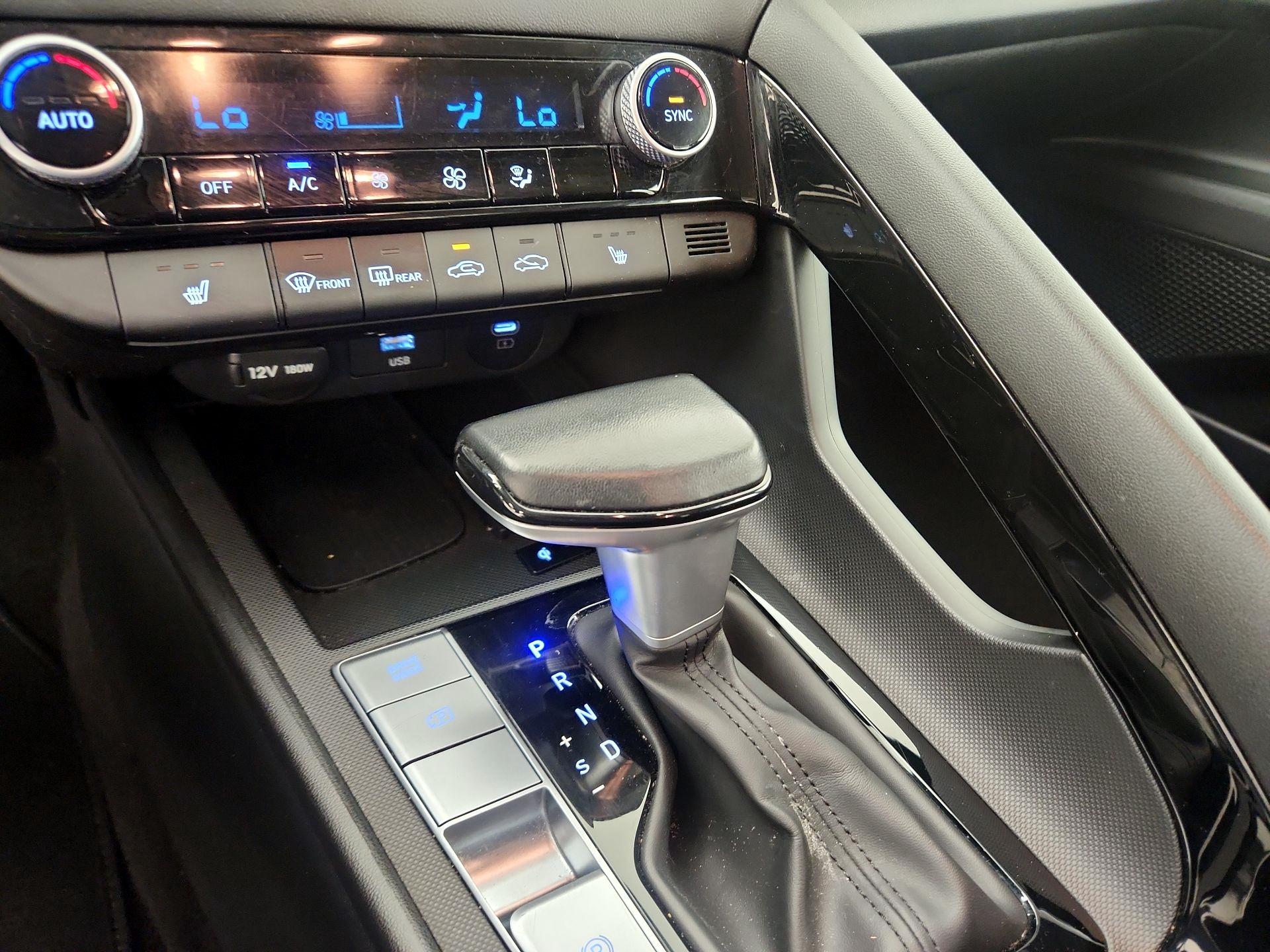 Thumbnail: 2025 Hyundai Elantra - 18