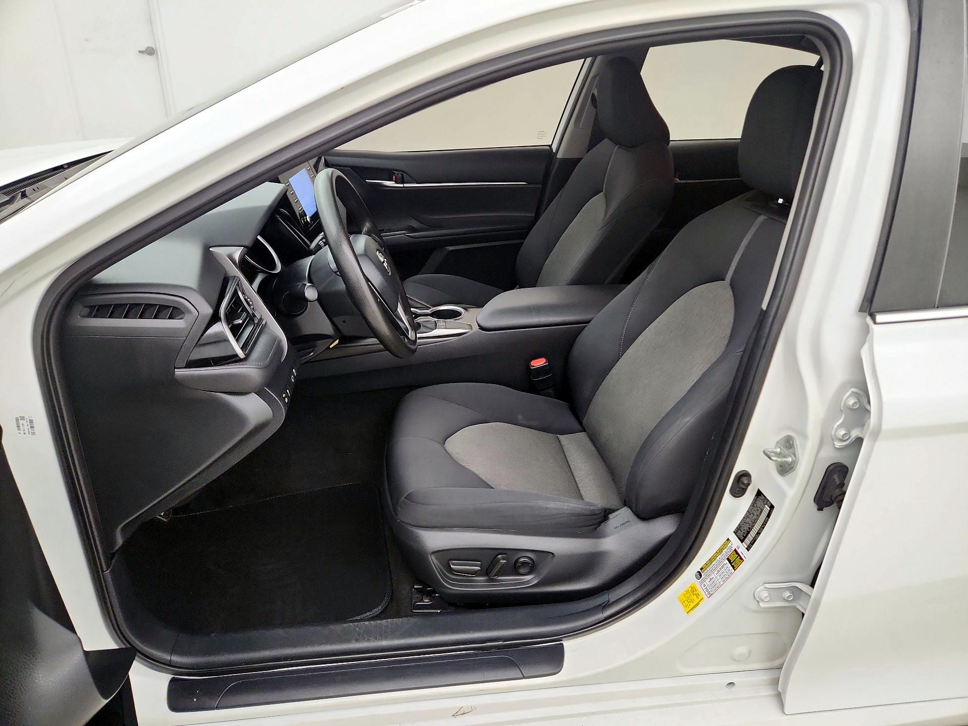 Thumbnail: 2022 Toyota Camry - 11