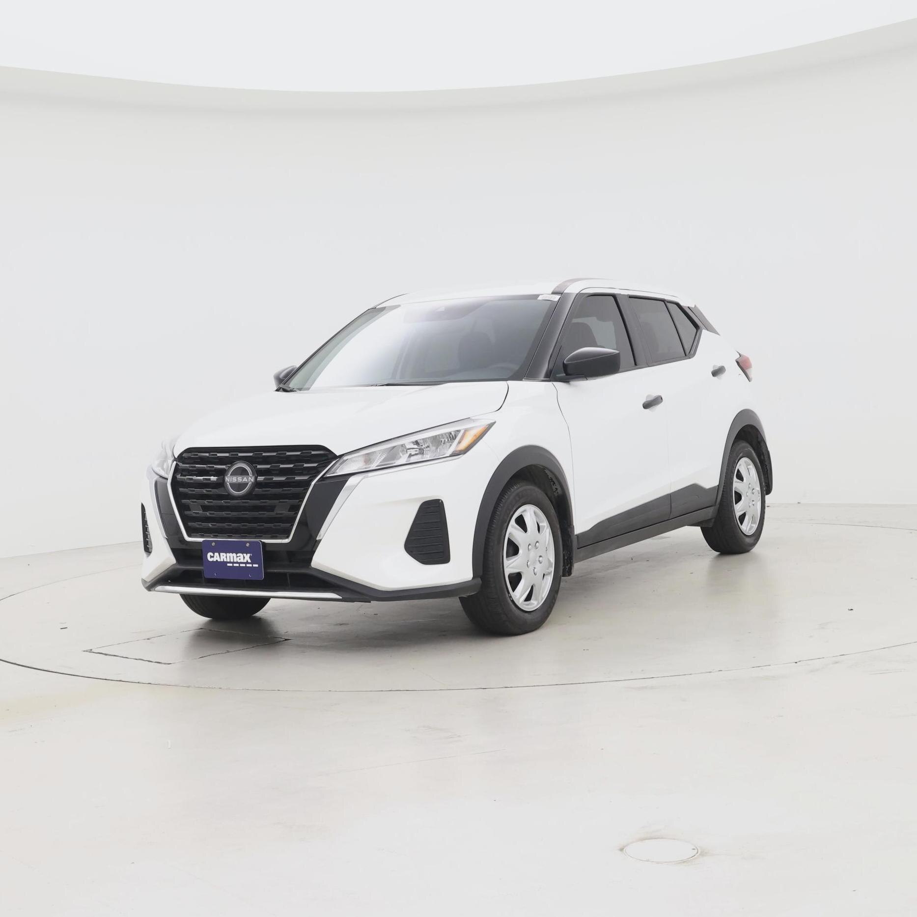 Thumbnail: 2024 Nissan Kicks - 4