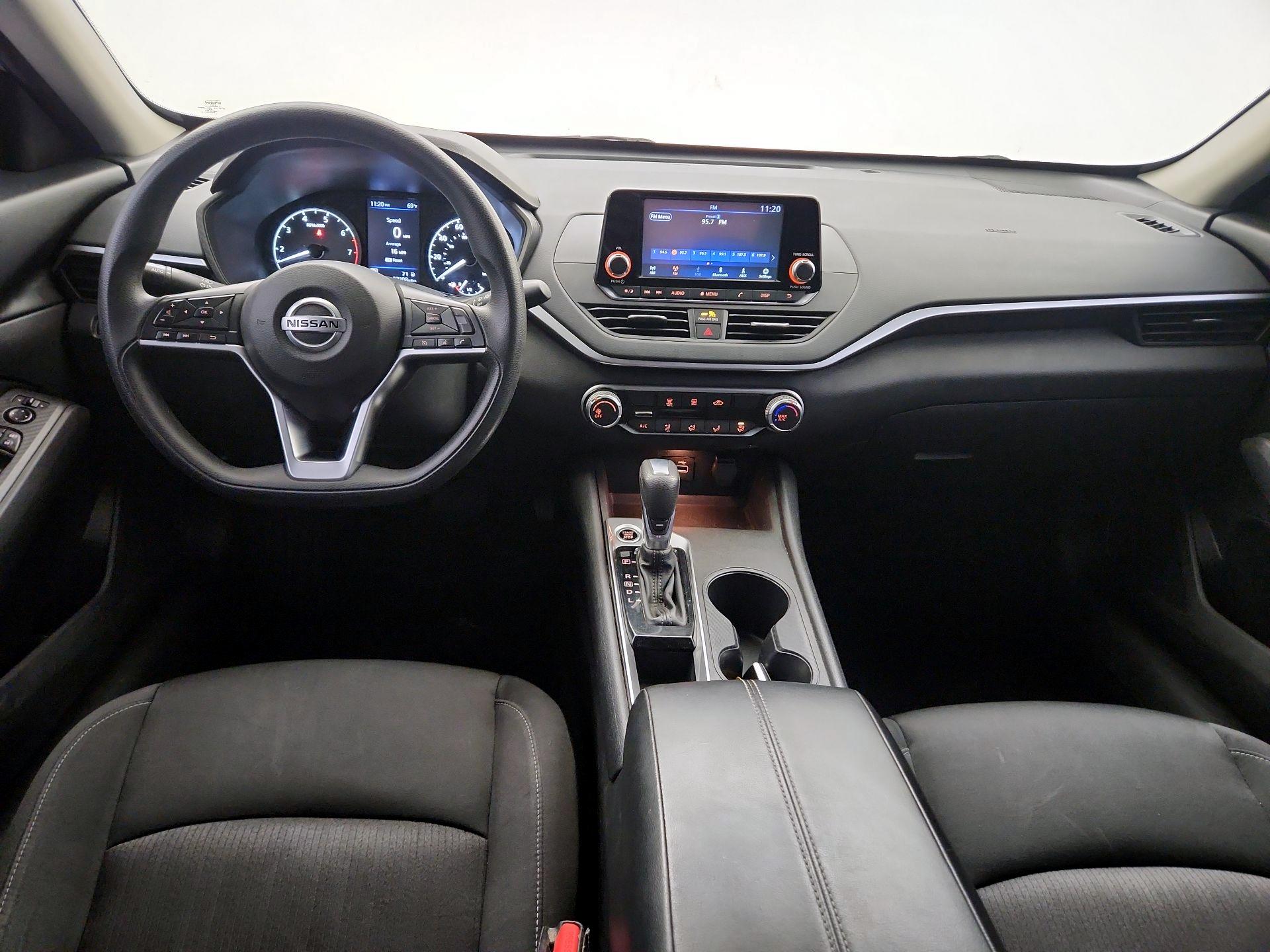 Thumbnail: 2022 Nissan Altima - 9