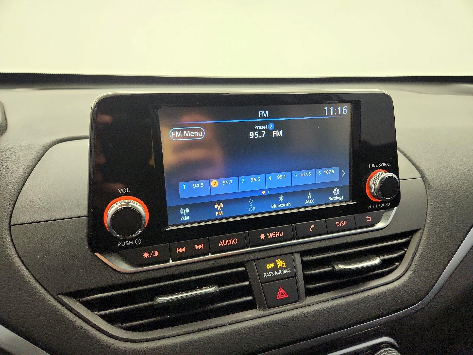 Thumbnail: 2022 Nissan Altima - 15